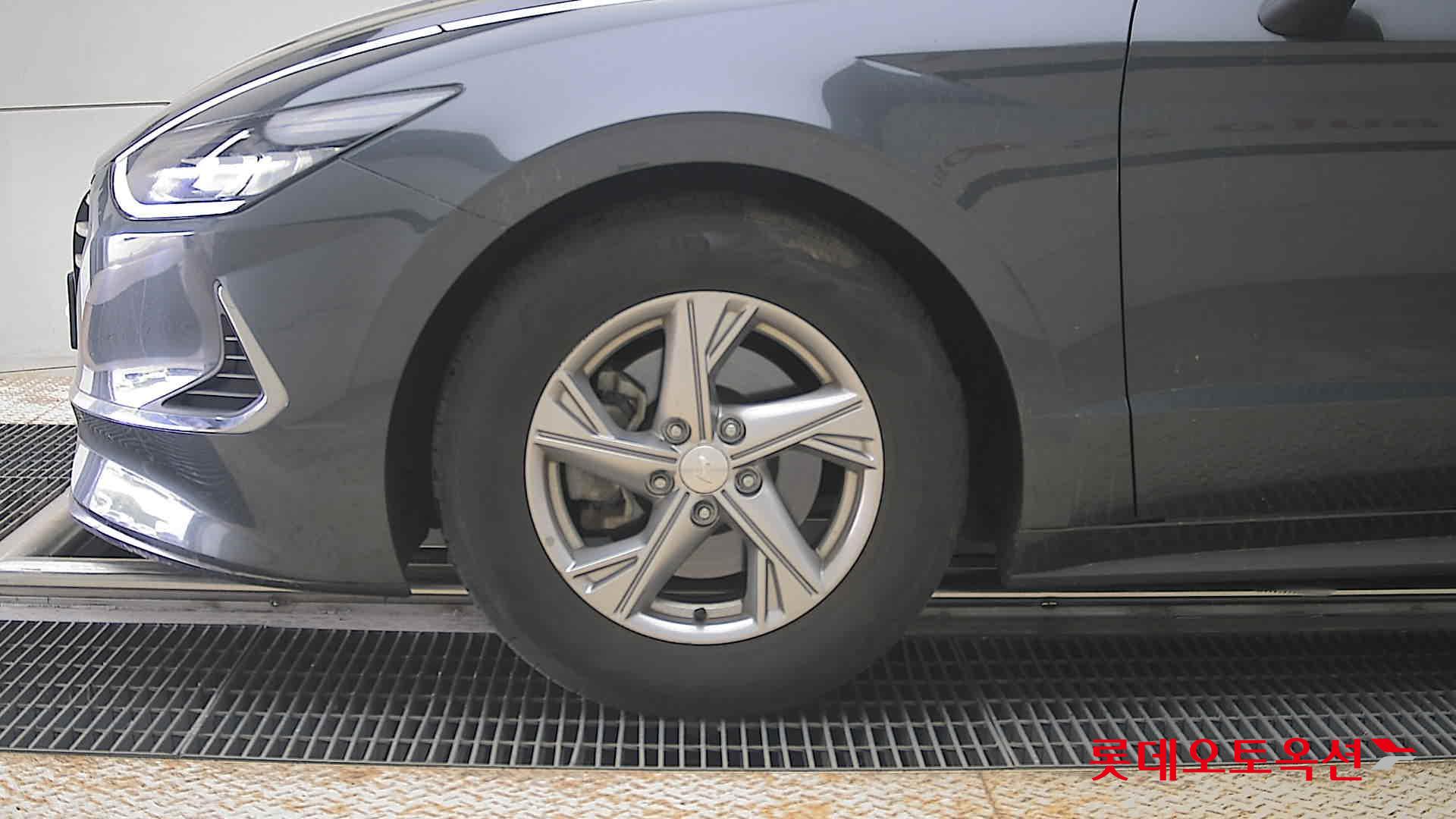 Hyundai Sonata 2020 - Image 25