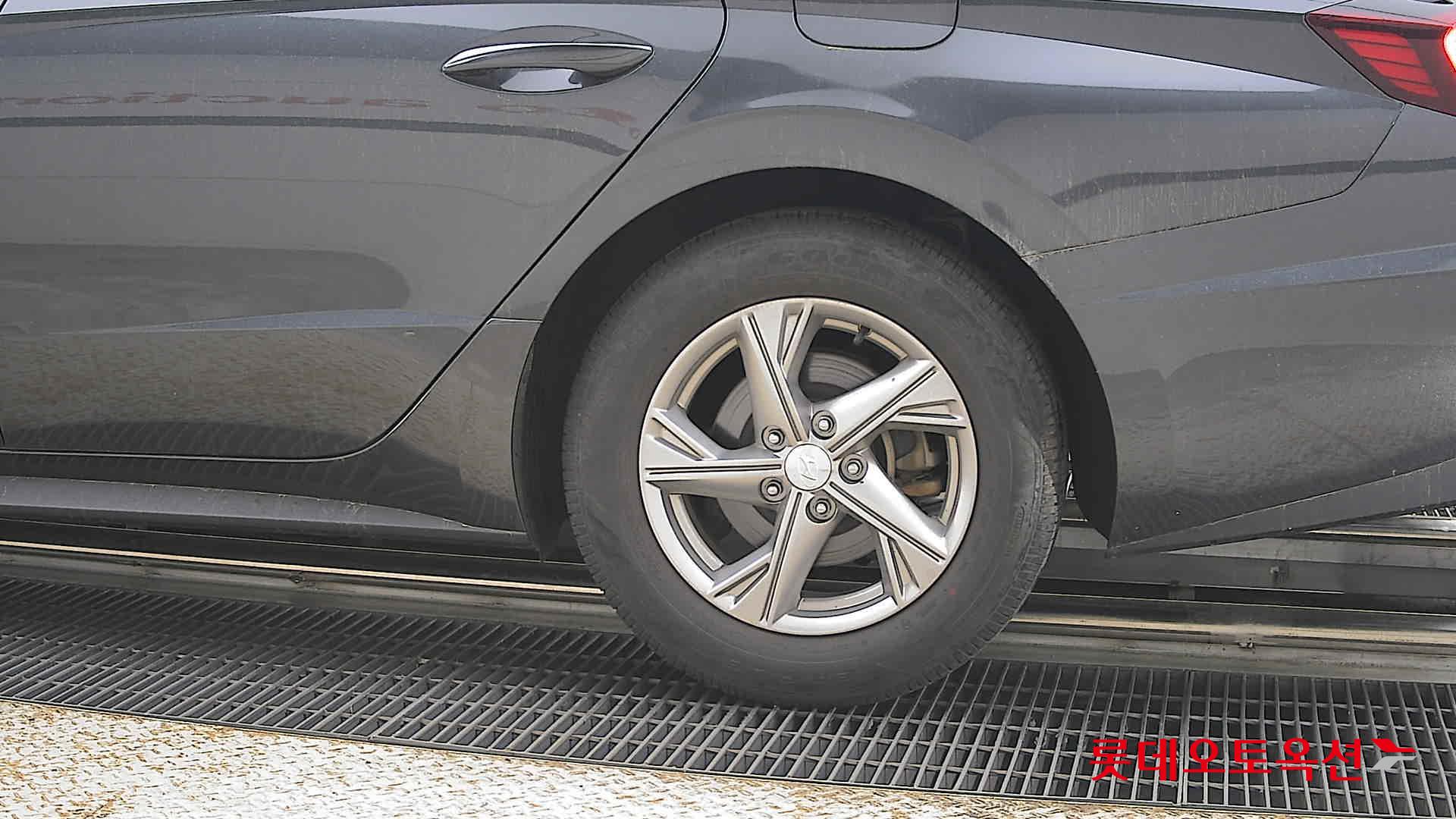 Hyundai Sonata 2020 - Image 26