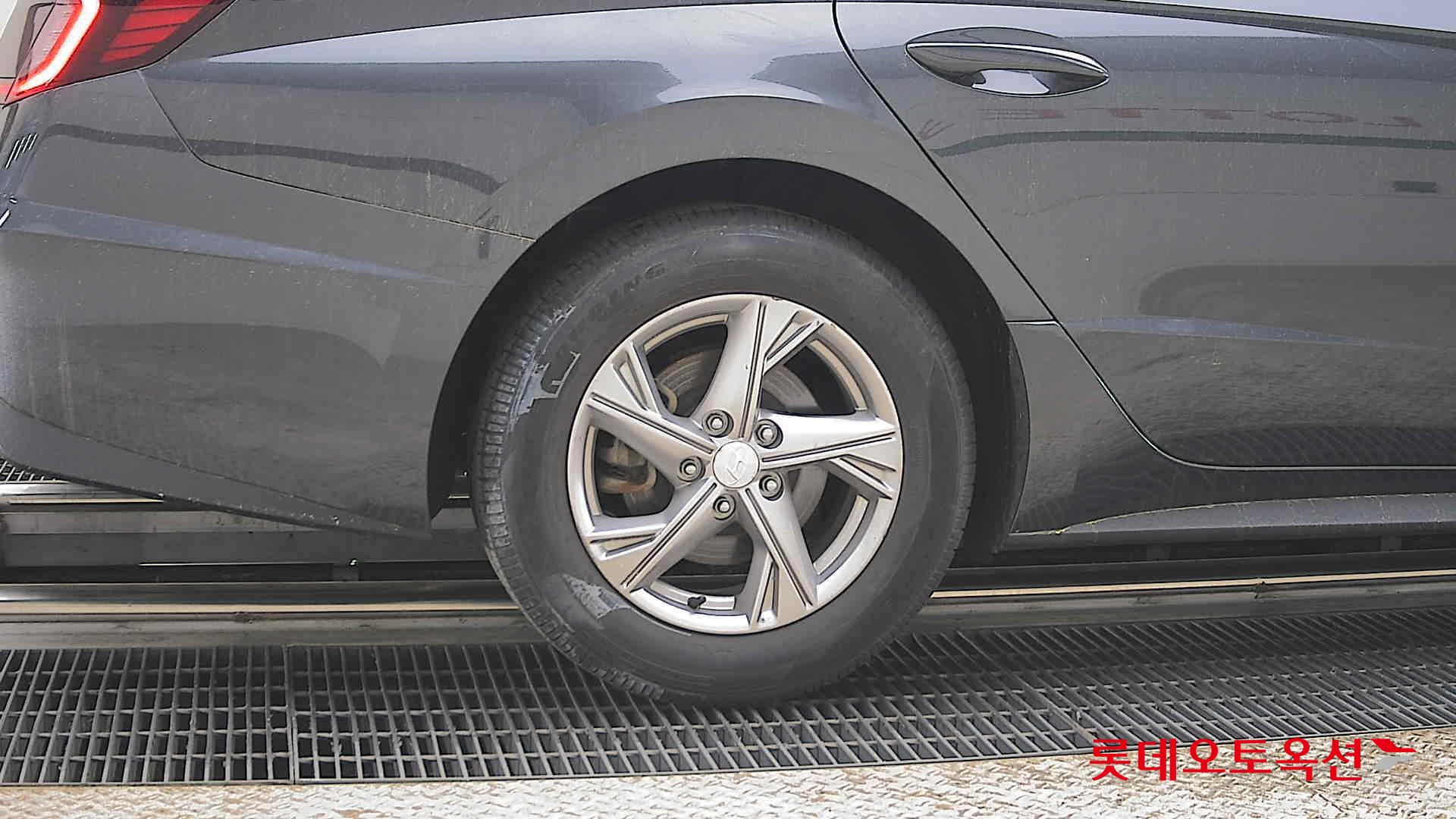 Hyundai Sonata 2020 - Image 28