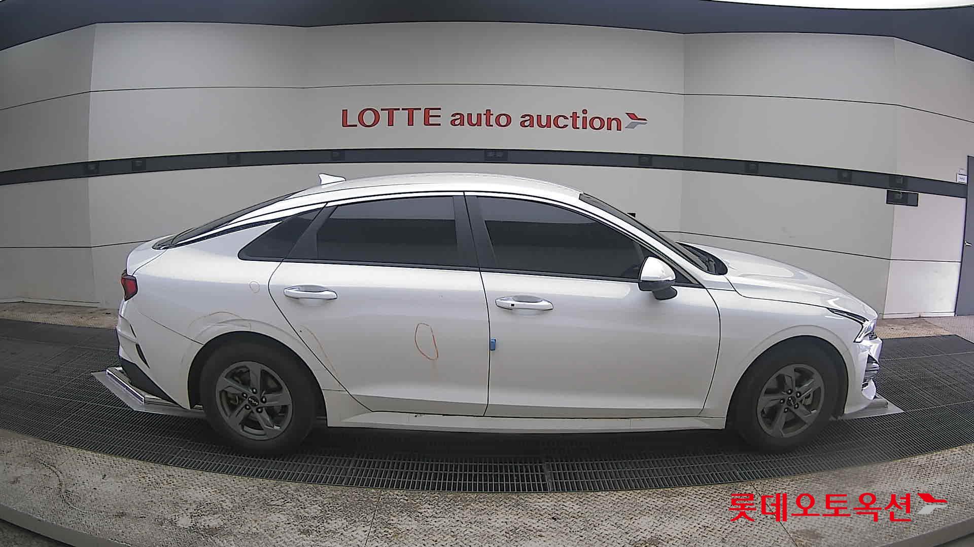 Kia K5 - 21