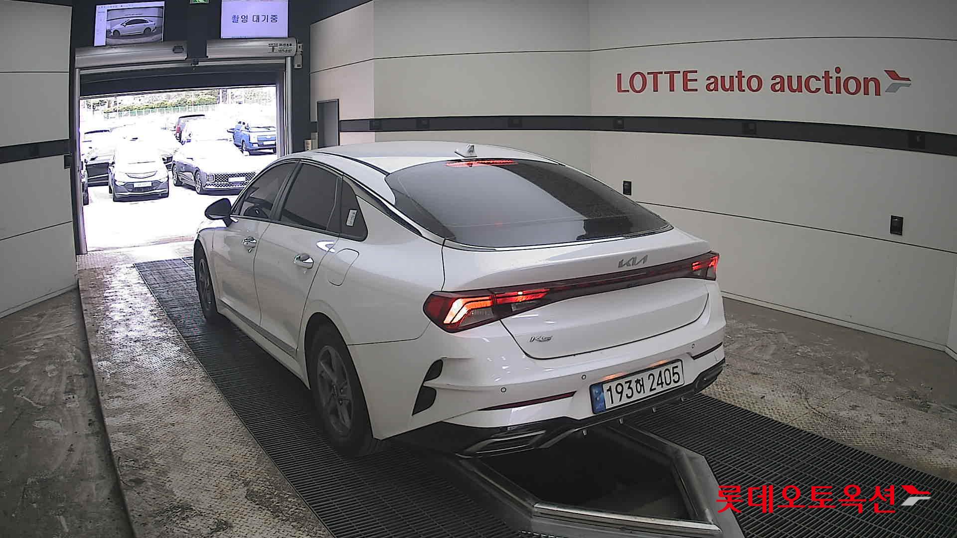 Kia K5 - 16