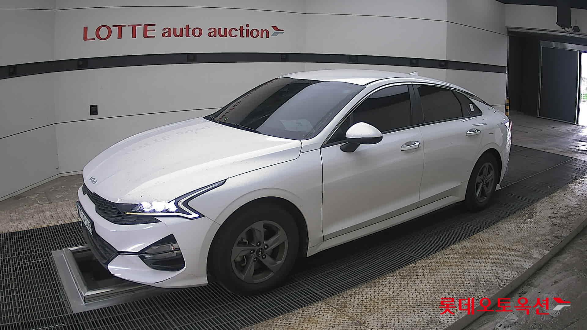 Kia K5 - 11