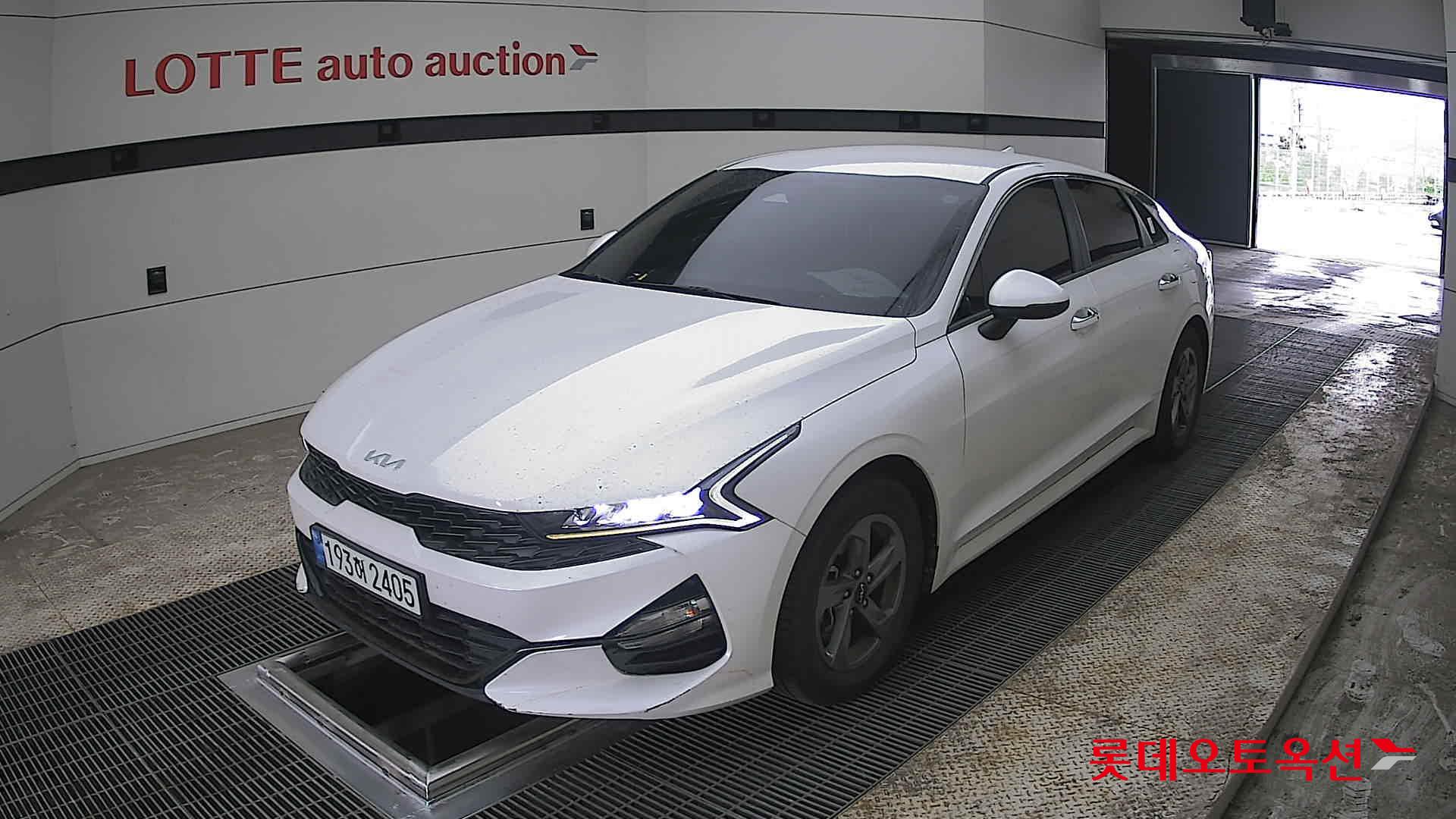 Kia K5 - 3