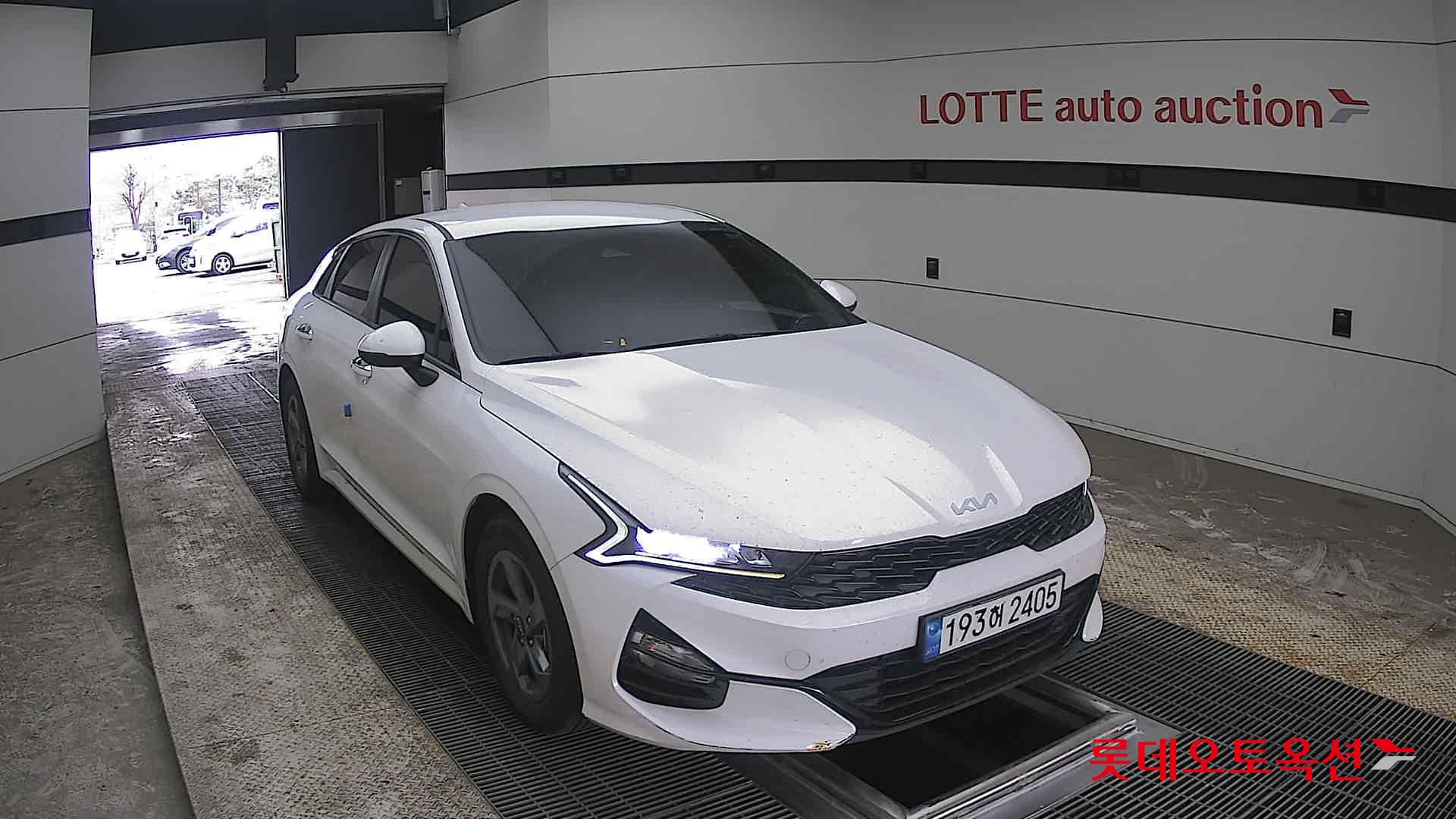 Kia K5 - 24
