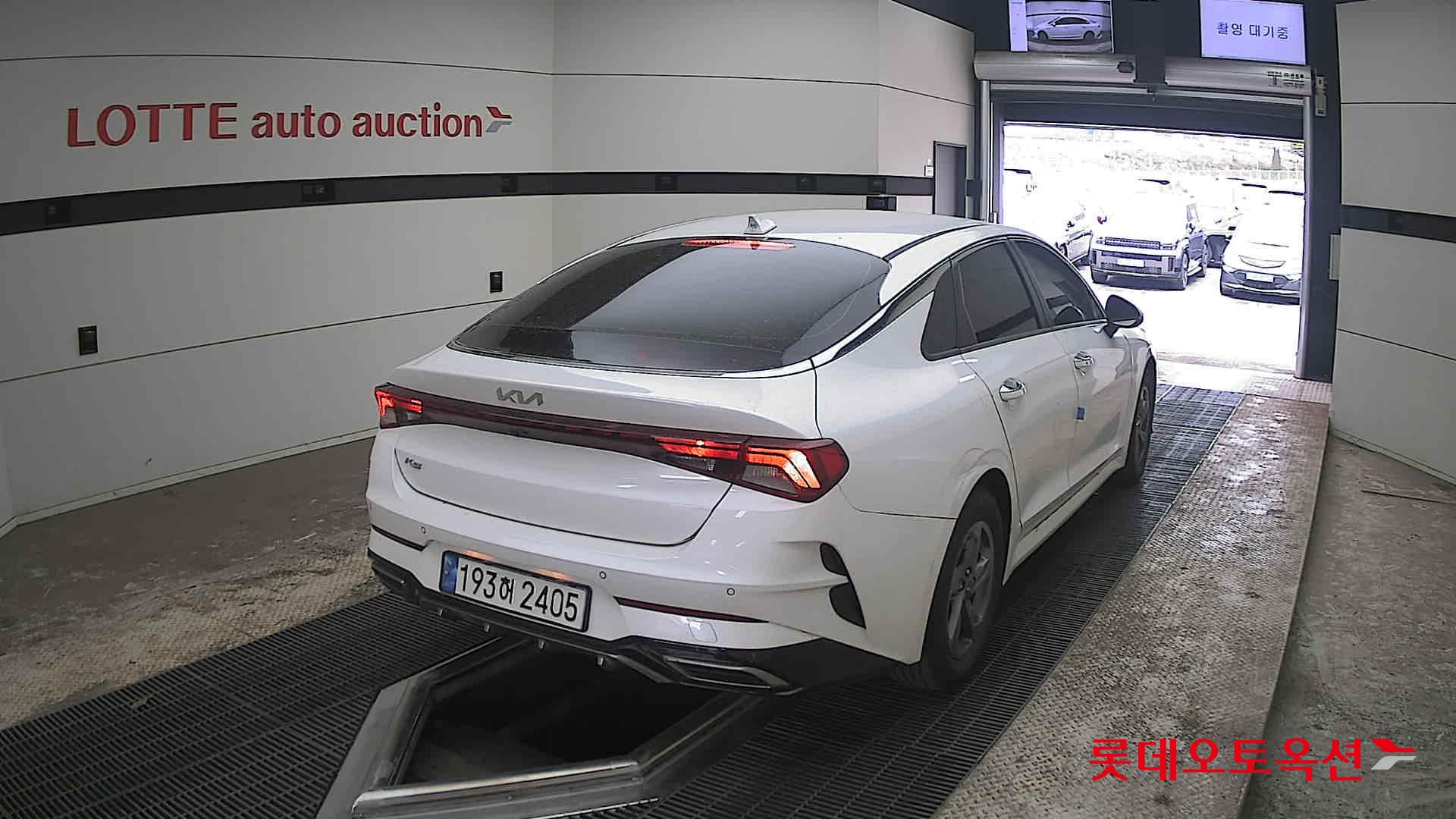Kia K5 - 18