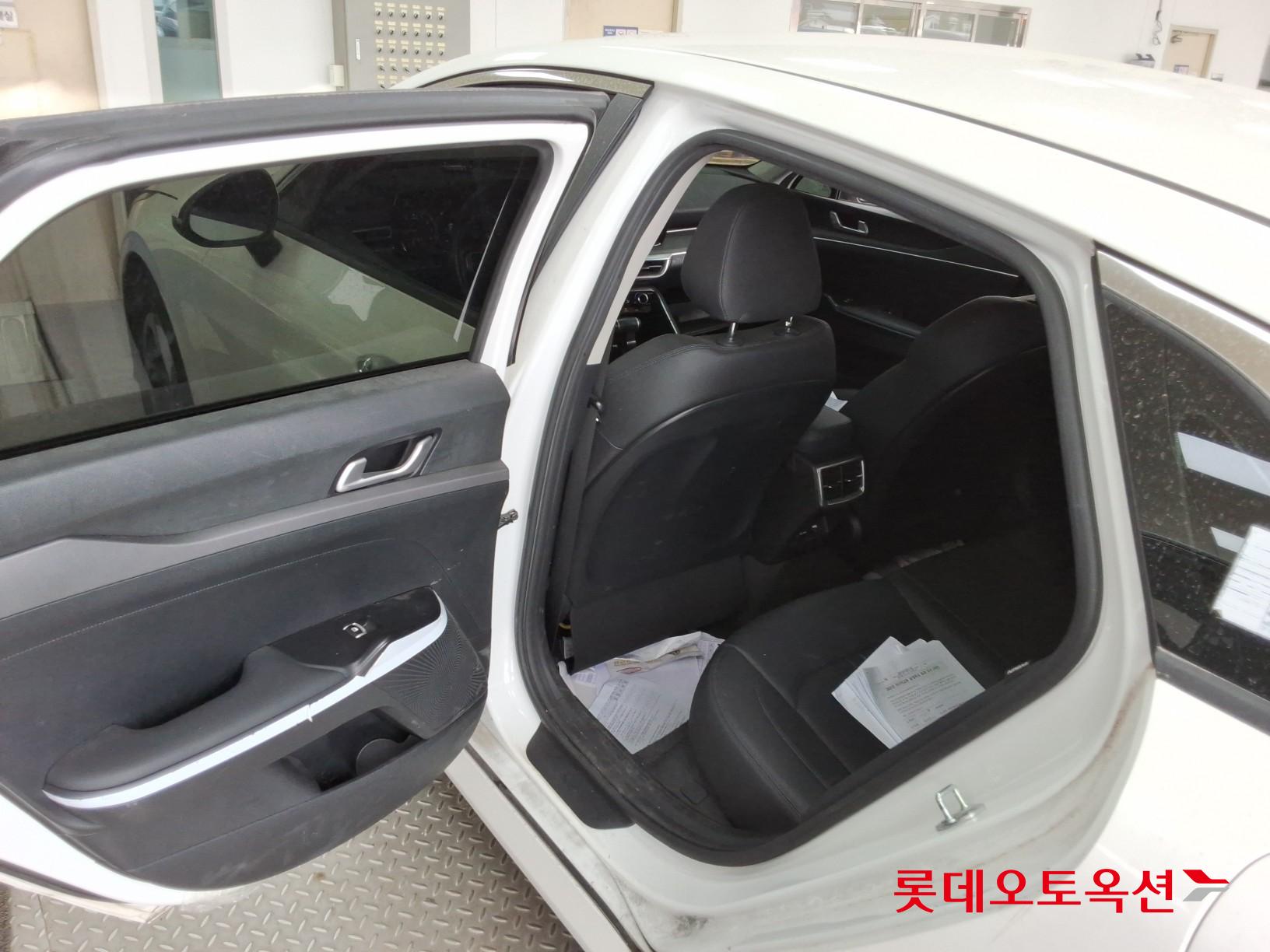 Kia K5 - 37
