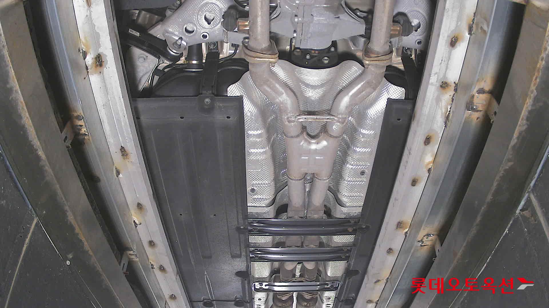 Genesis G90 - 2