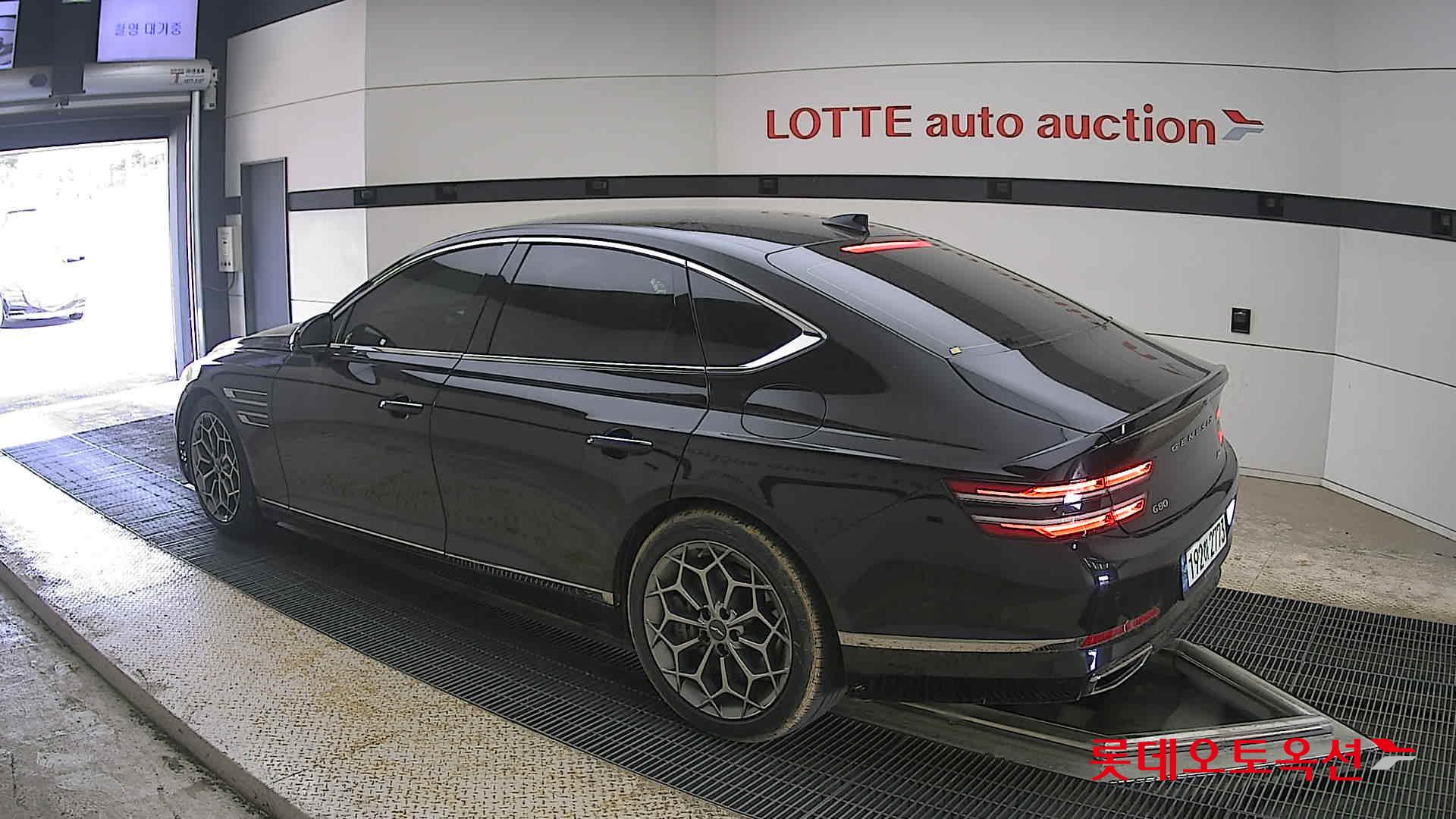 Genesis G80 - 15