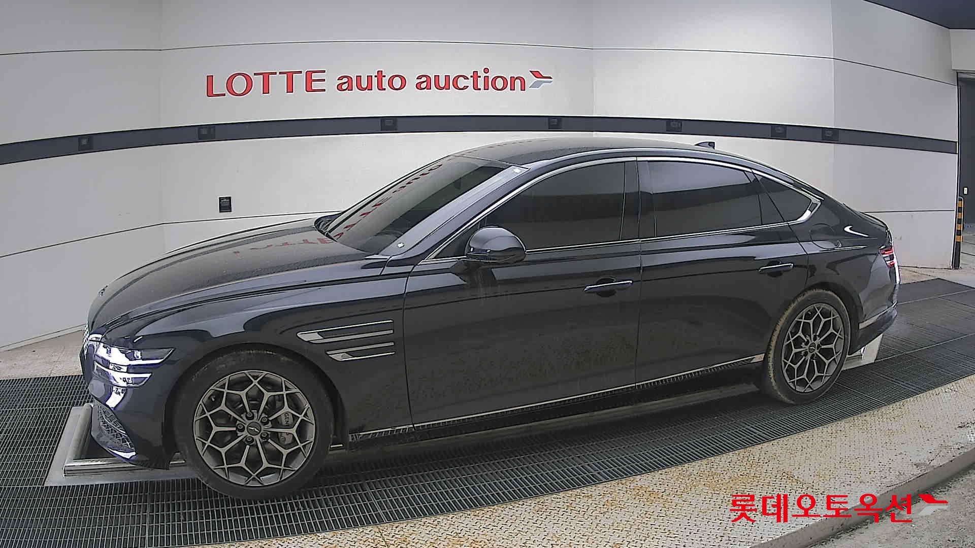 Genesis G80 - 12