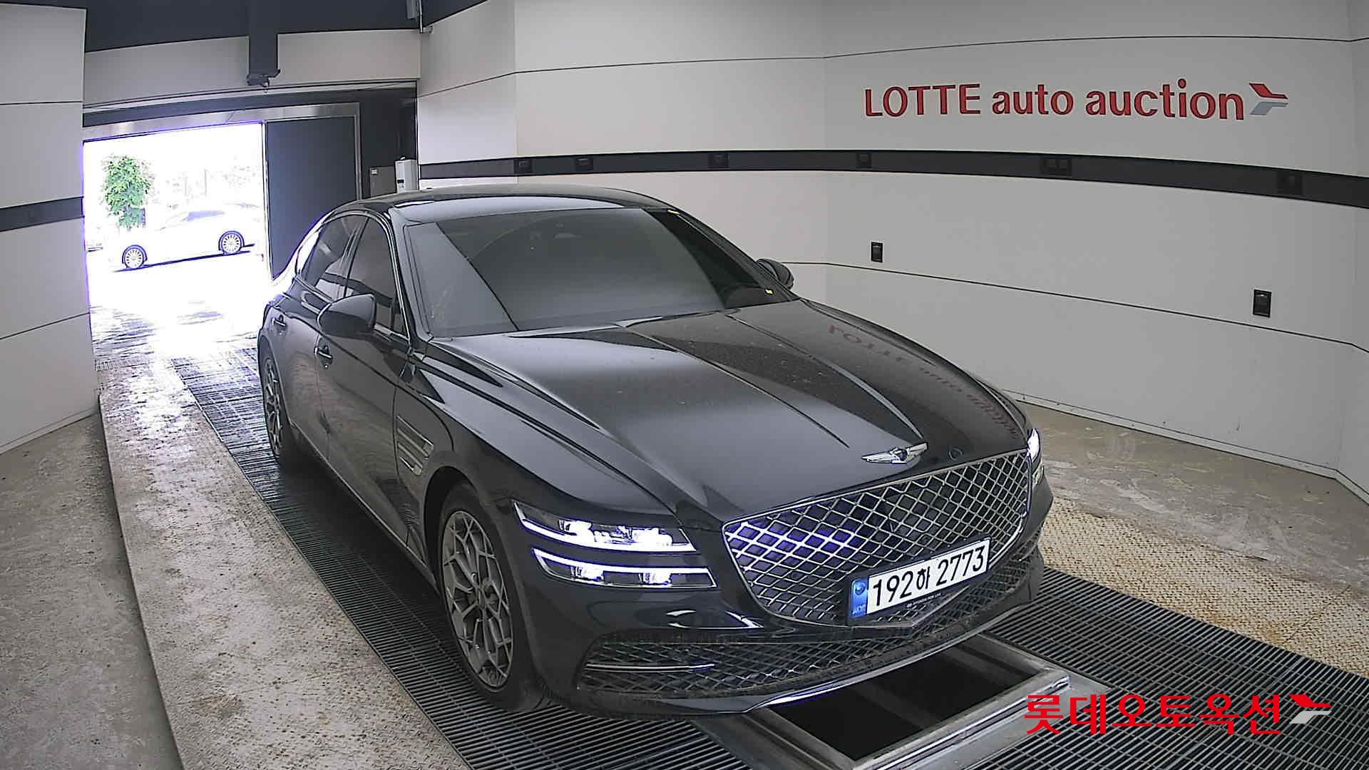 Genesis G80 - 24