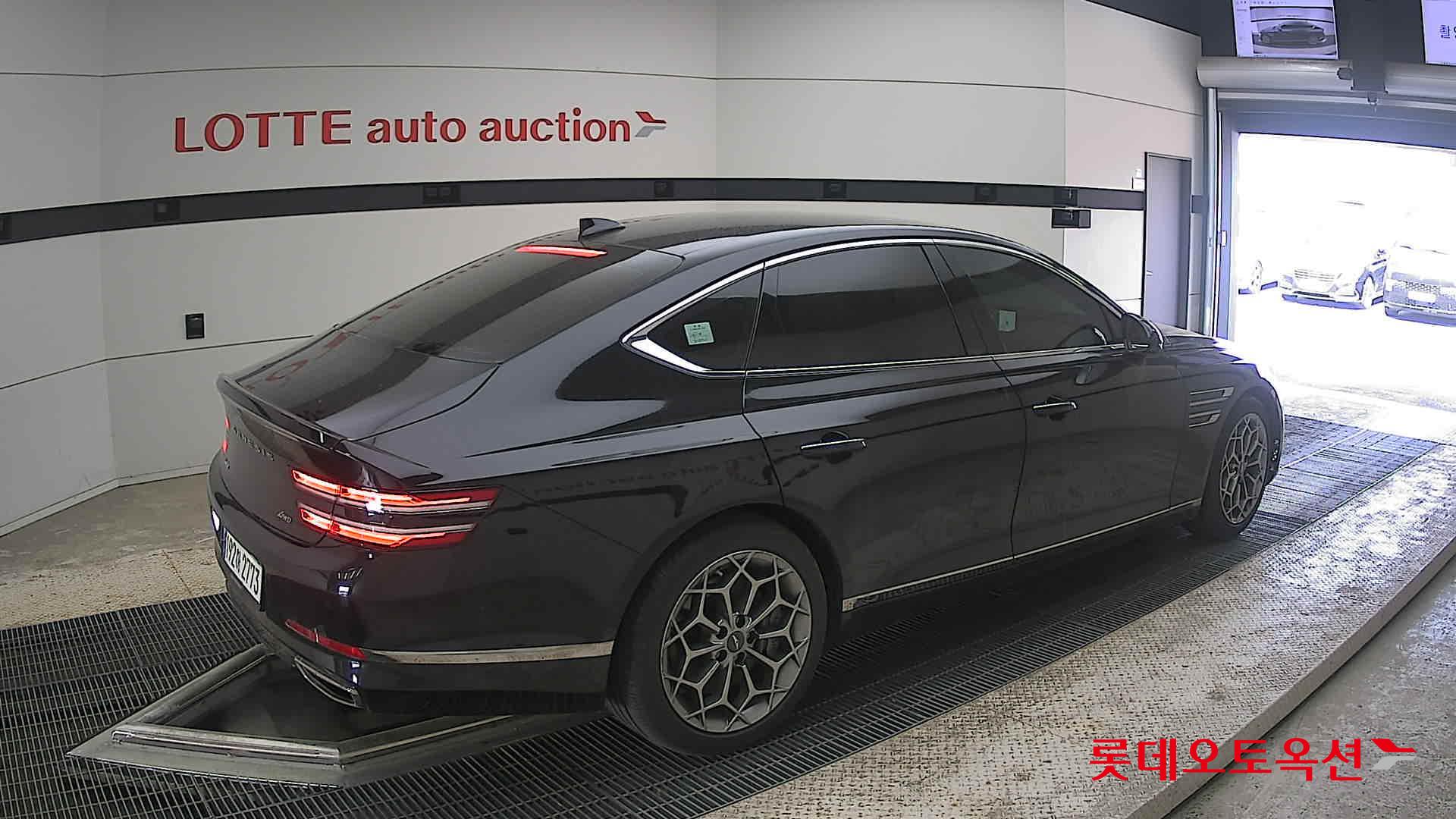 Genesis G80 - 19
