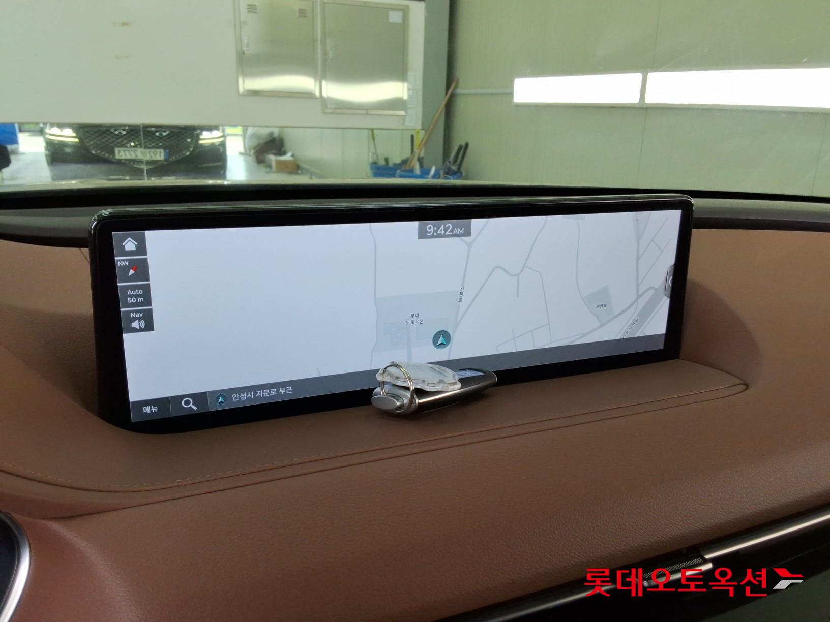 Genesis G80 - 32