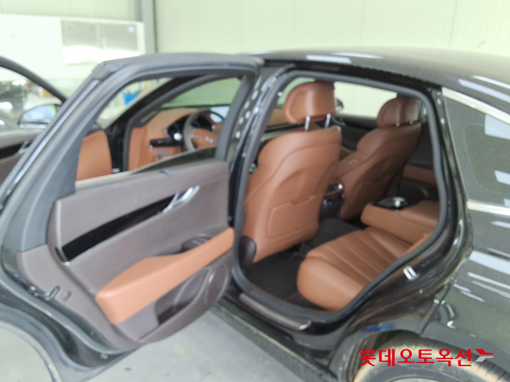 Genesis G80 - 37