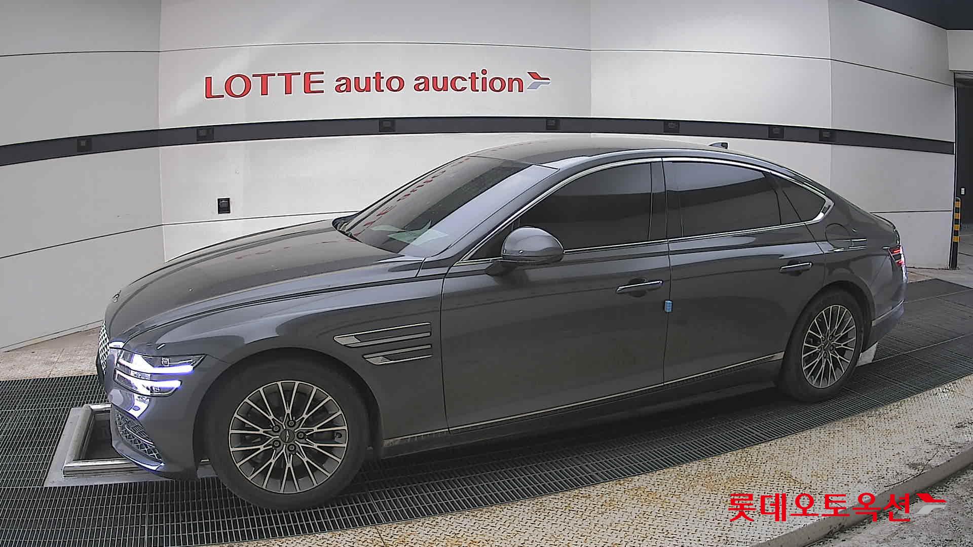 Genesis G80 - 12