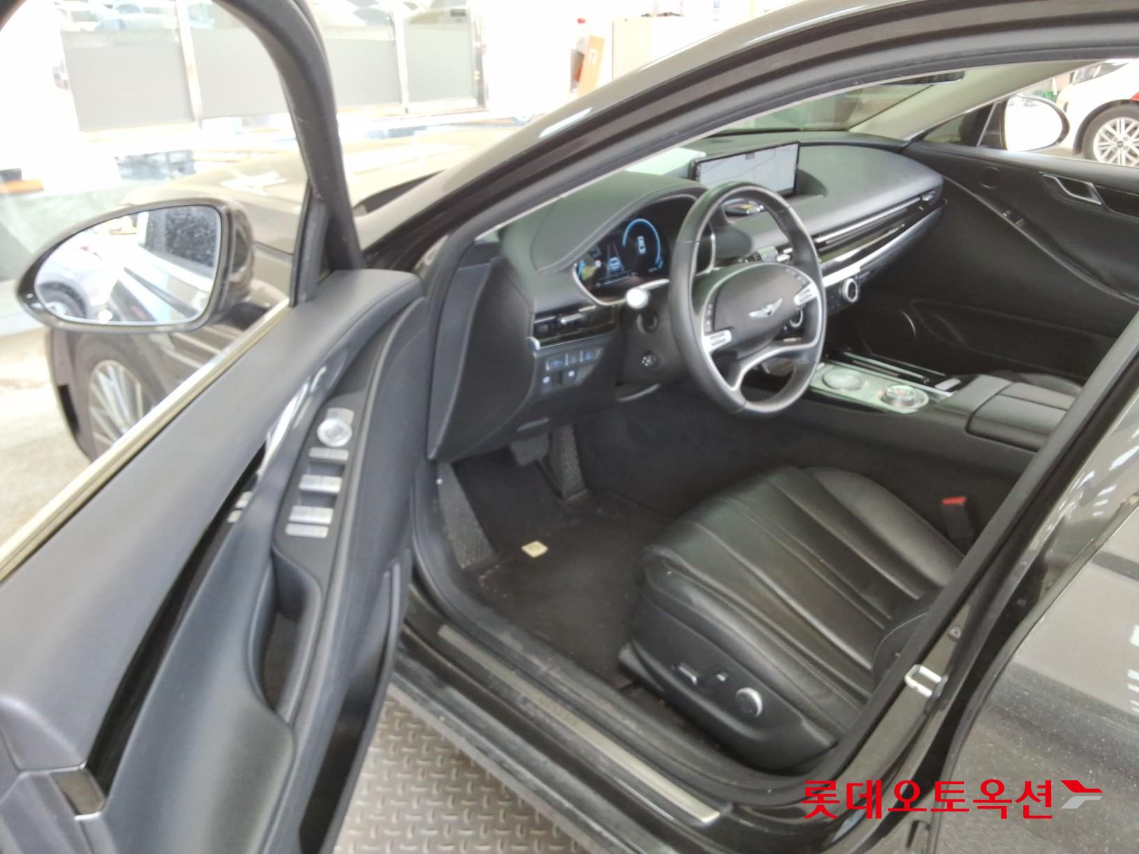 Genesis G80 - 36