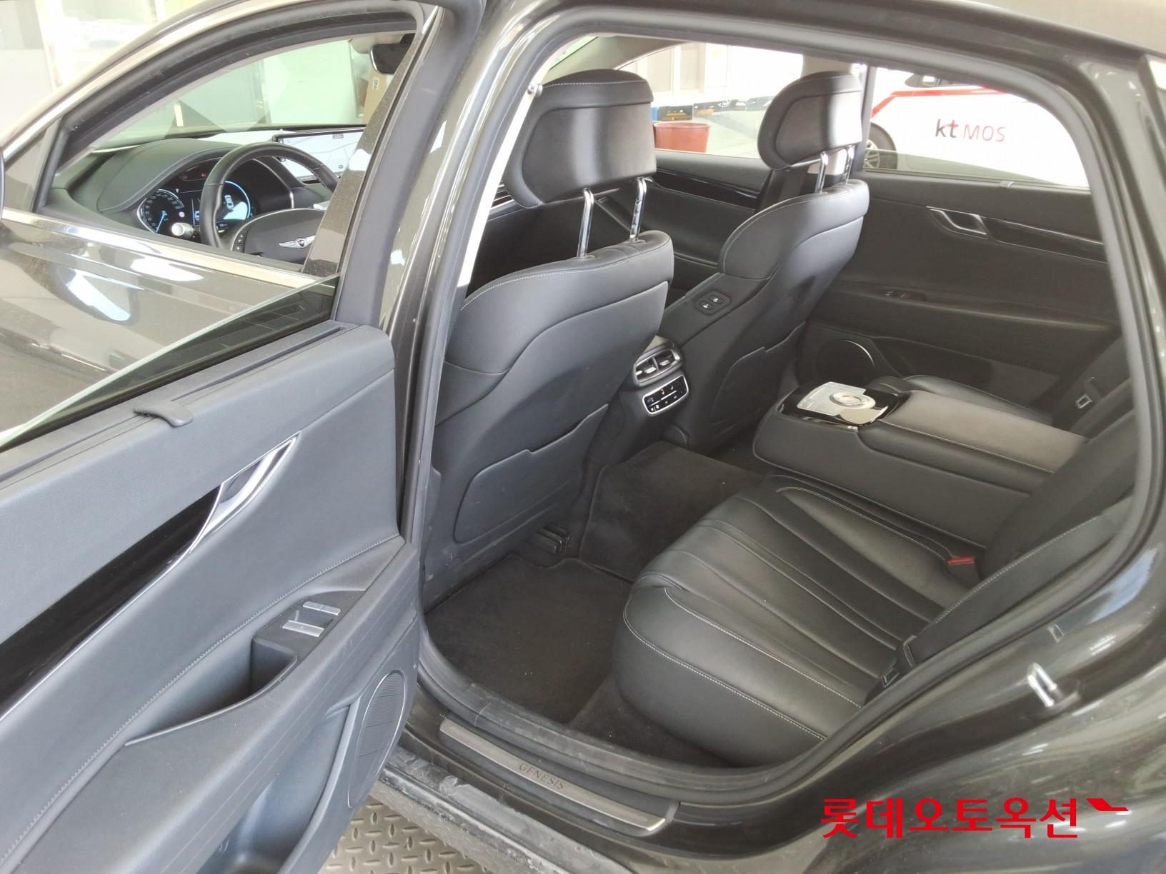 Genesis G80 - 37