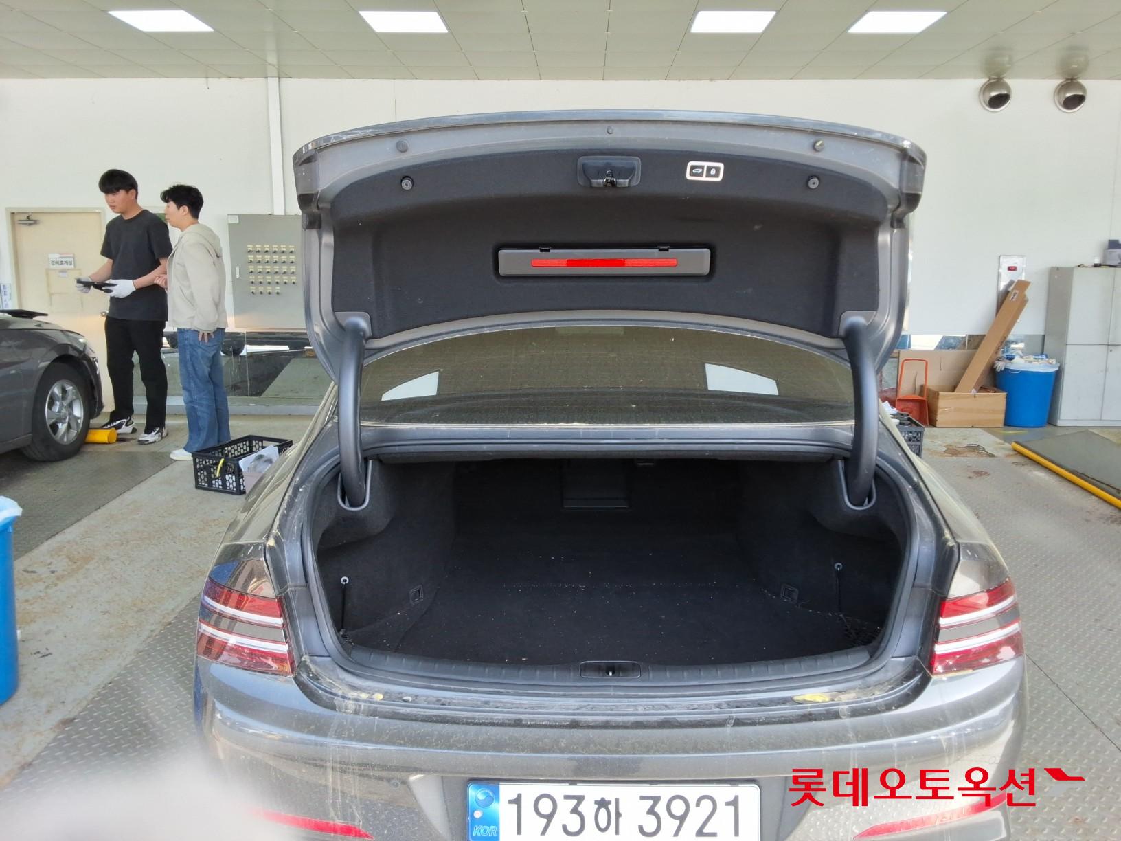 Genesis G80 - 9