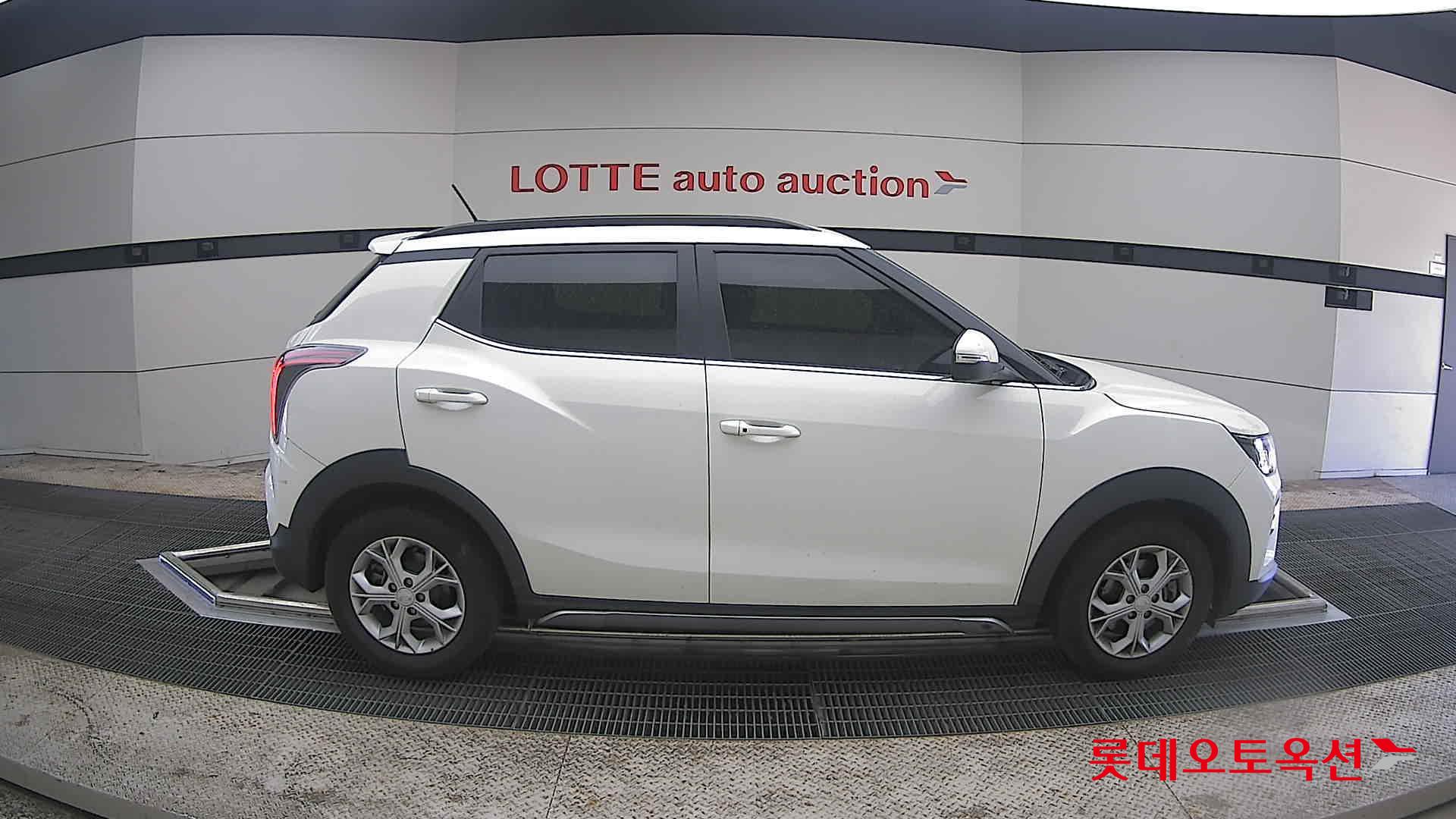 KG Mobility Tivoli - 21