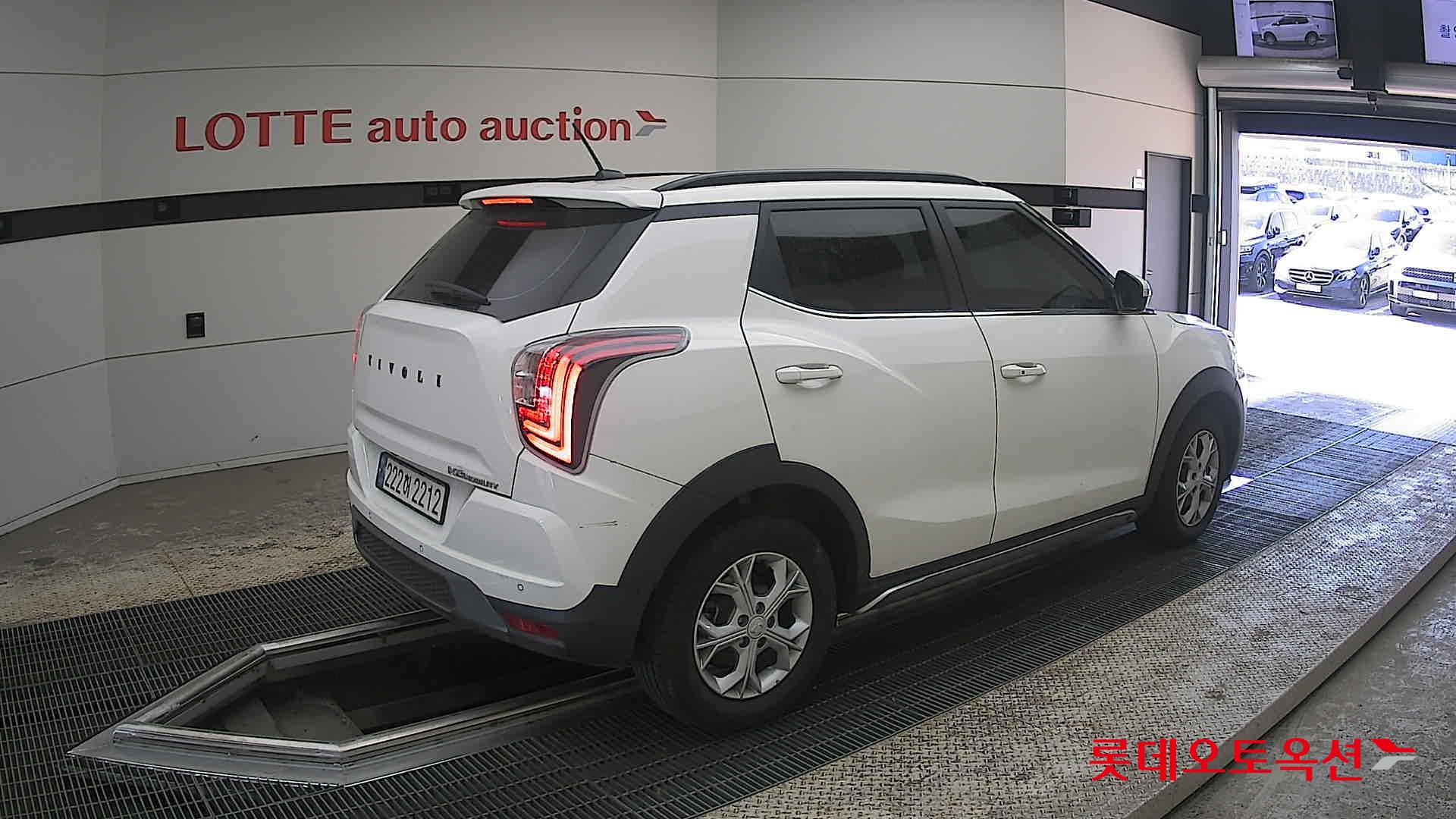 KG Mobility Tivoli - 19