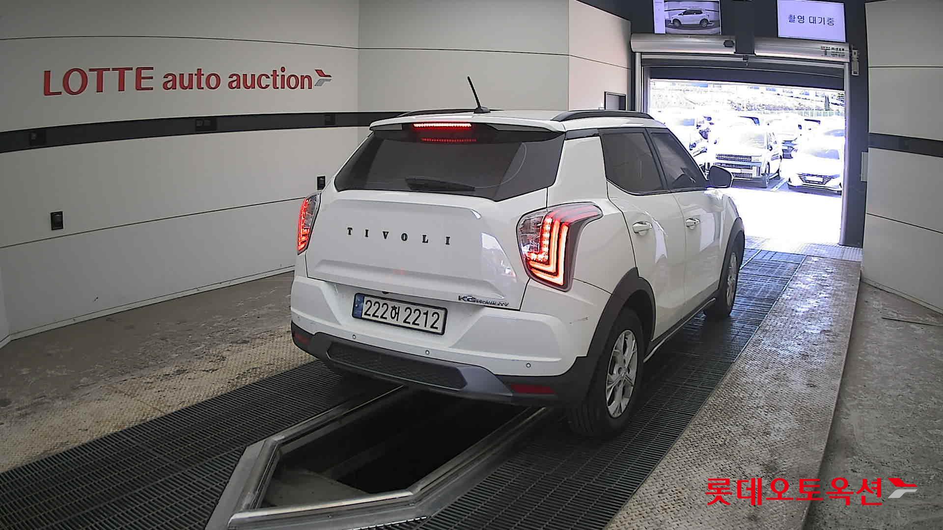 KG Mobility Tivoli - 18