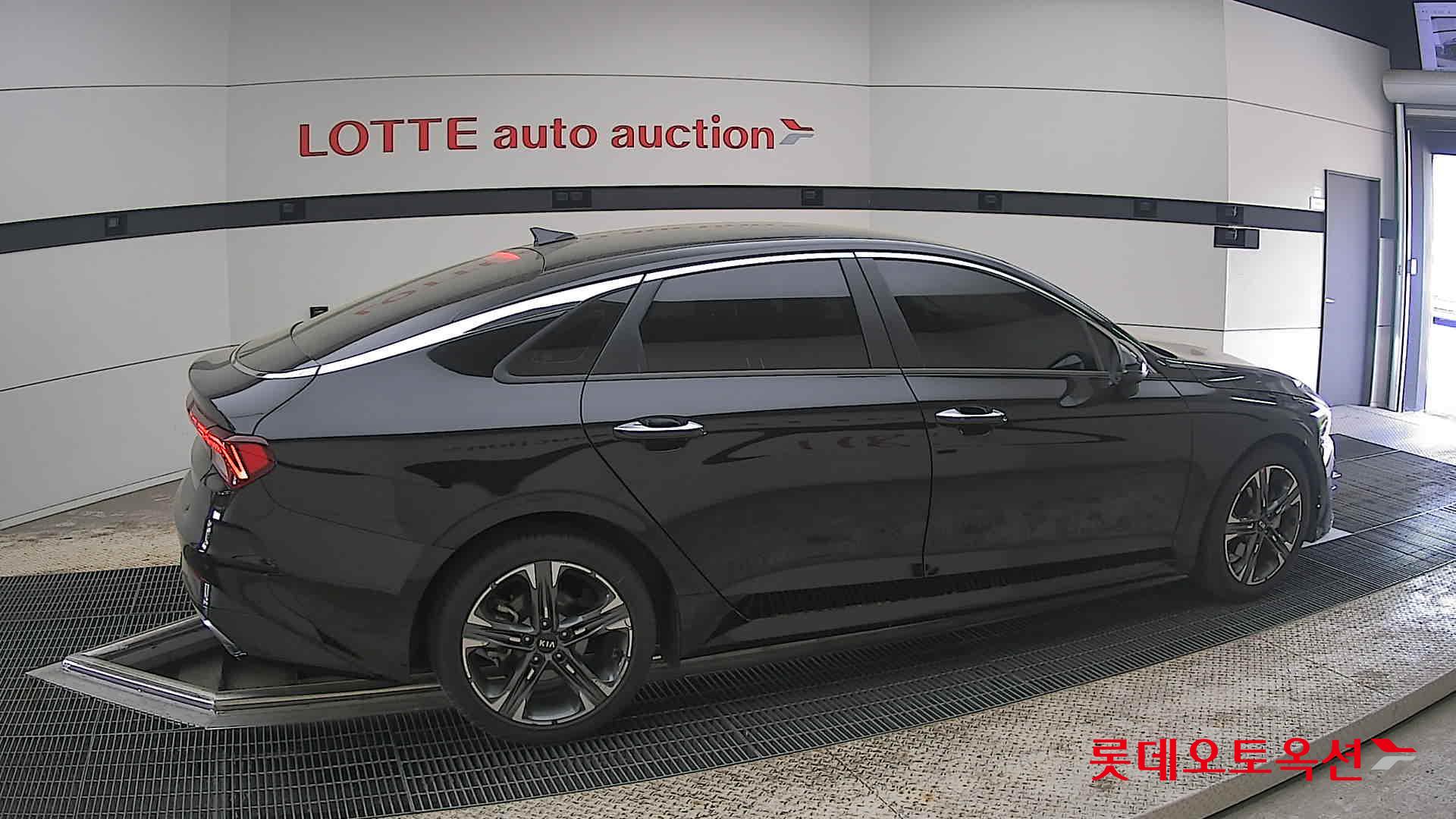 Kia K5 2020 - Image 20