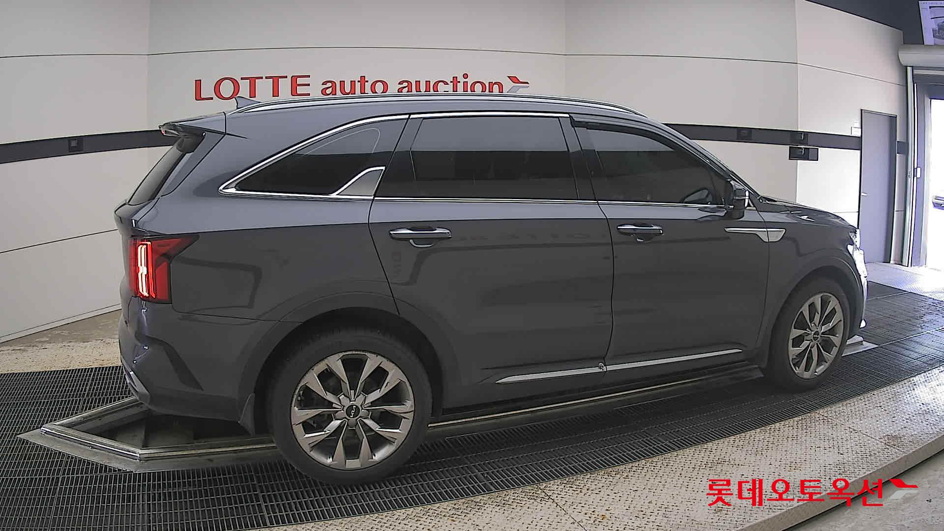 2023 - kia sorento