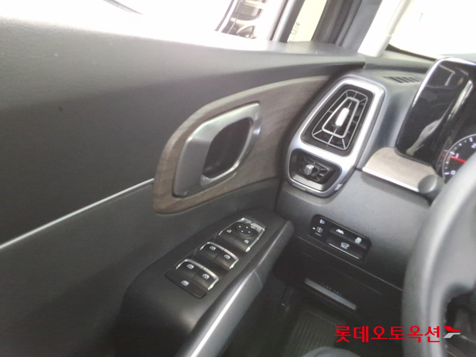 2023 - kia sorento