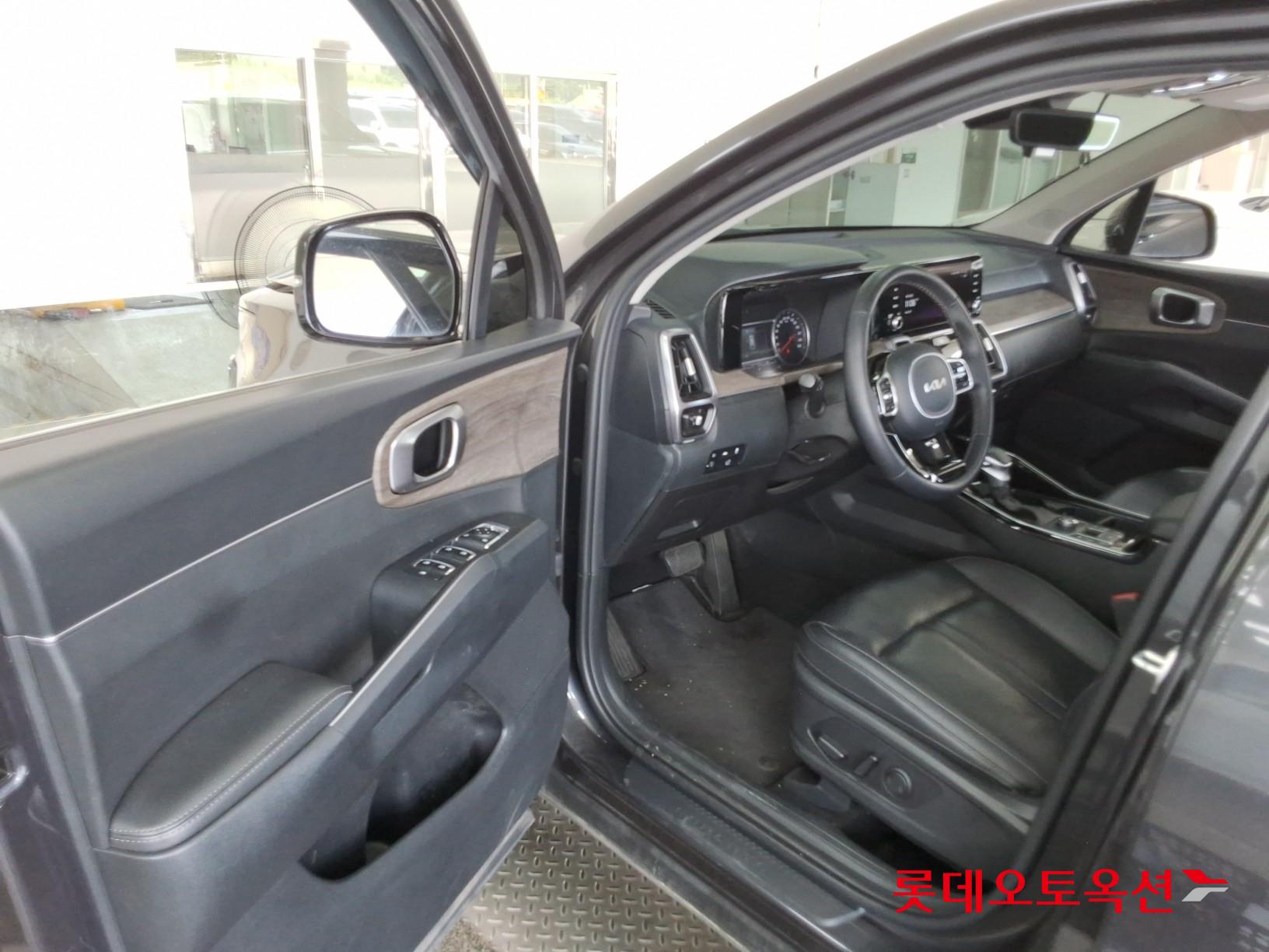 2023 - kia sorento