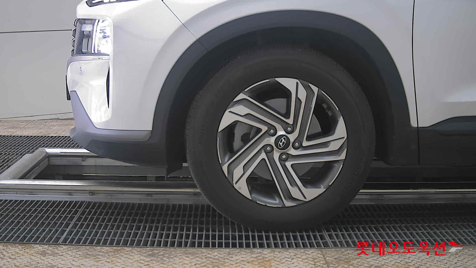 Hyundai Santa Fe - 25