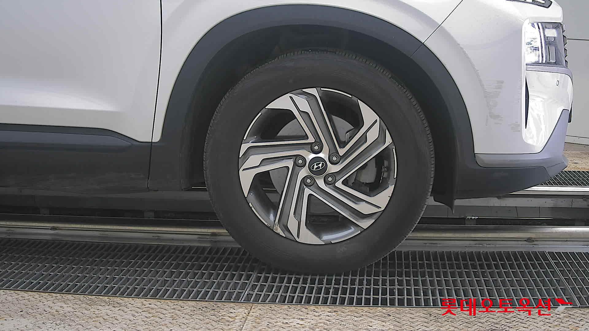 Hyundai Santa Fe - 27