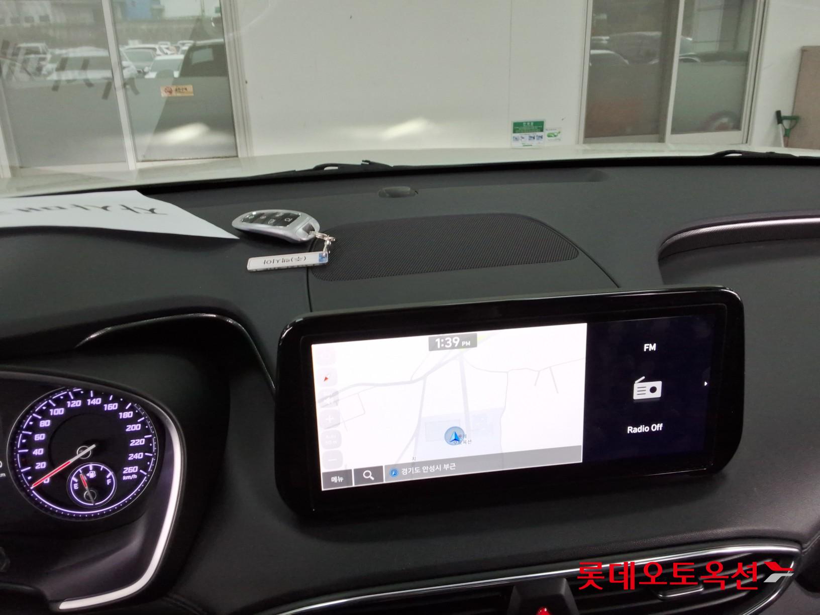 Hyundai Santa Fe - 32