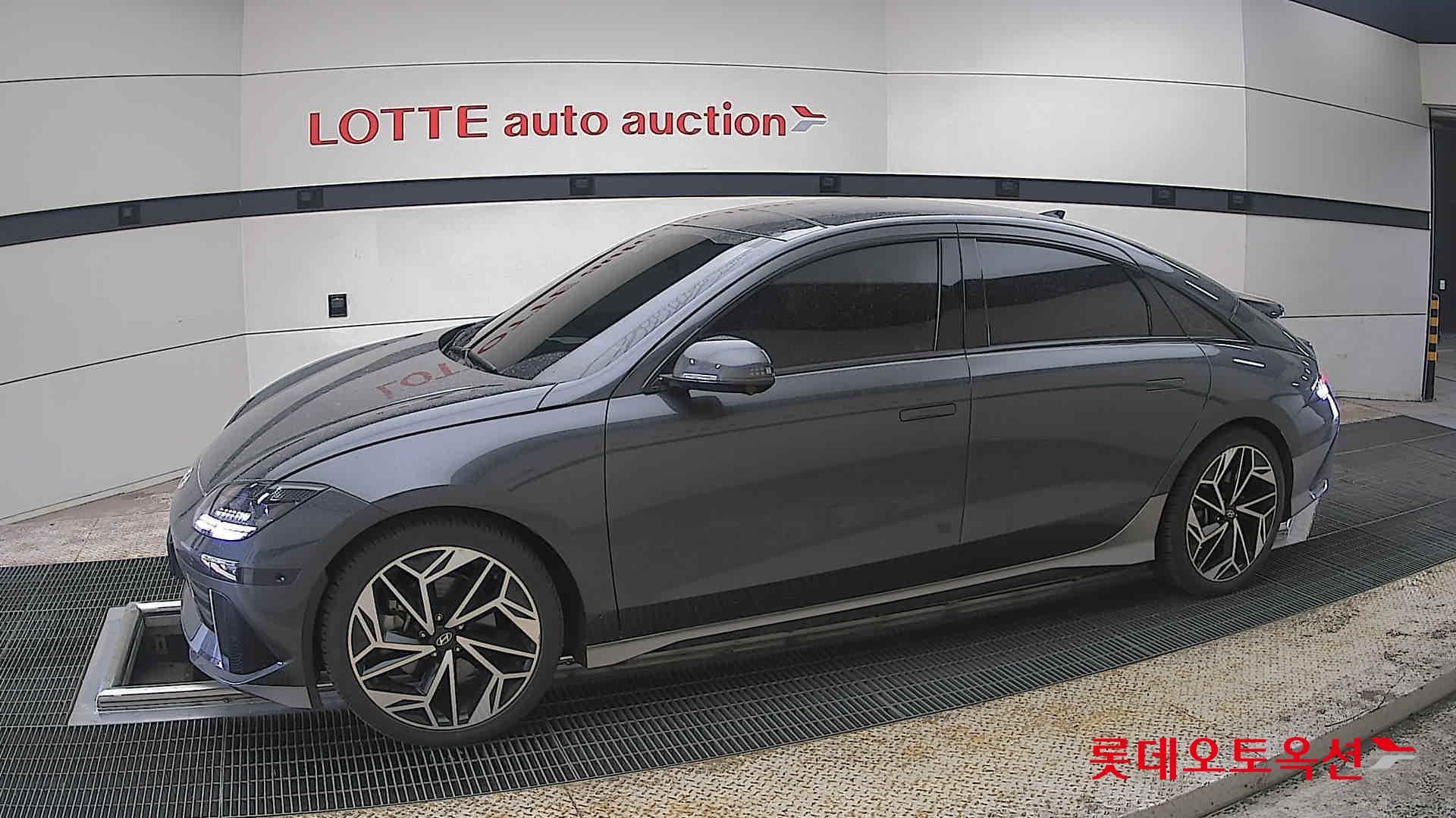 Hyundai Ioniq 6 - 12