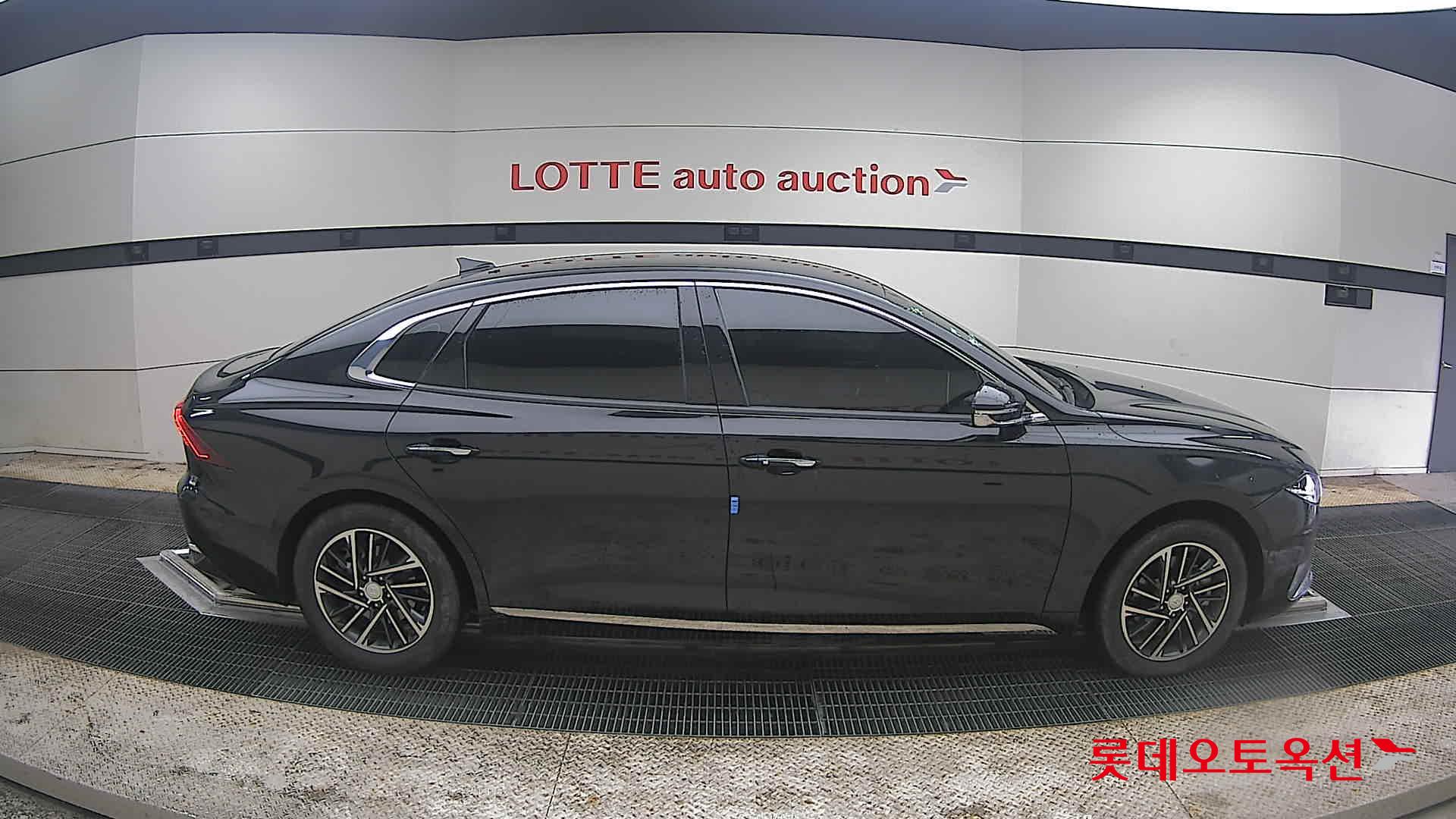 Hyundai Grandeur - 21