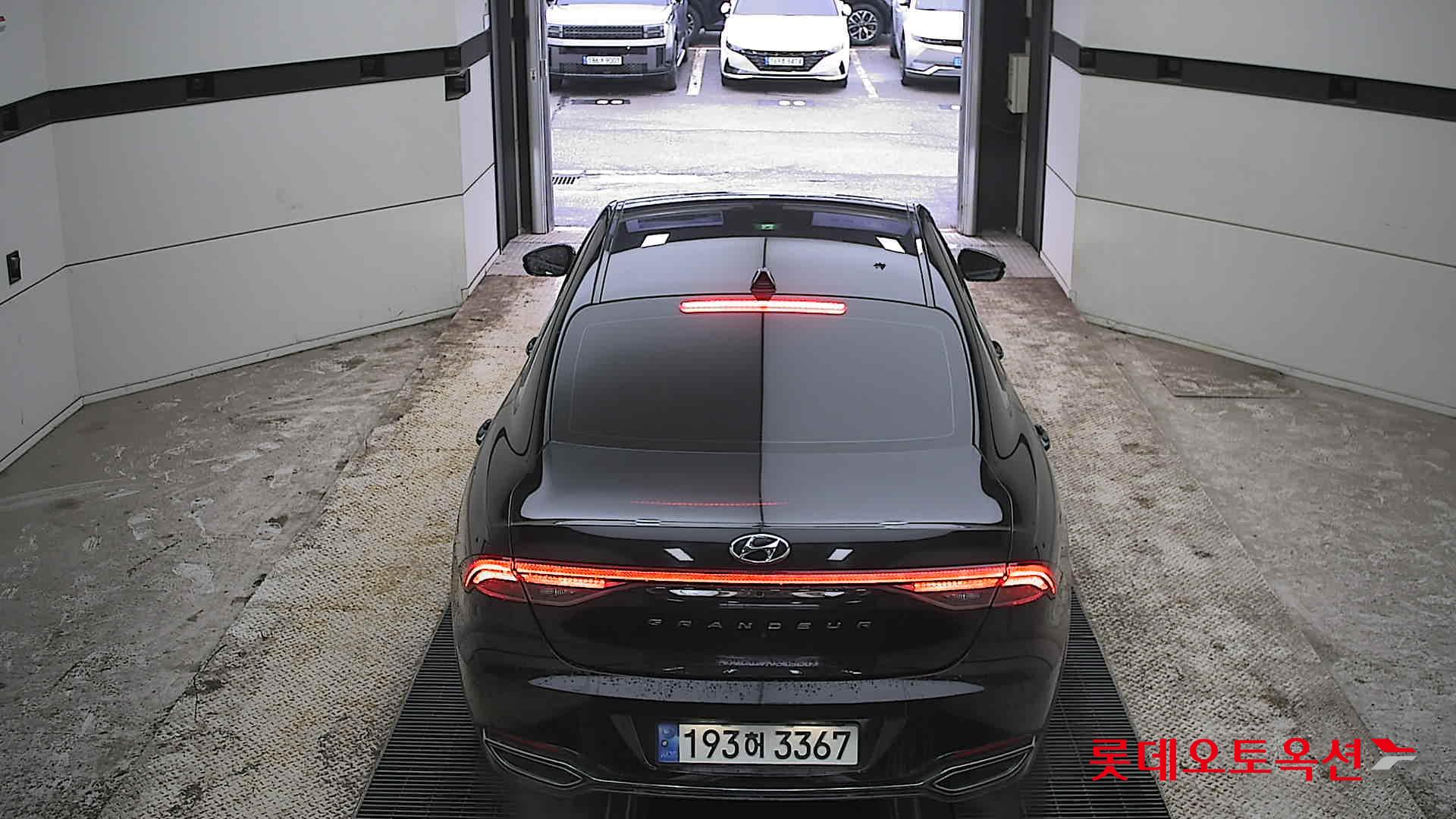 Hyundai Grandeur - 17
