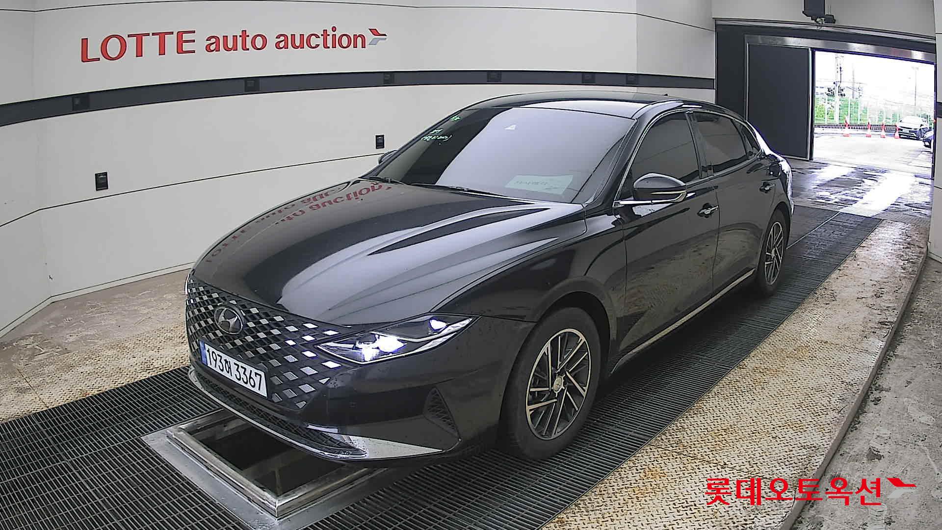 Hyundai Grandeur - 3