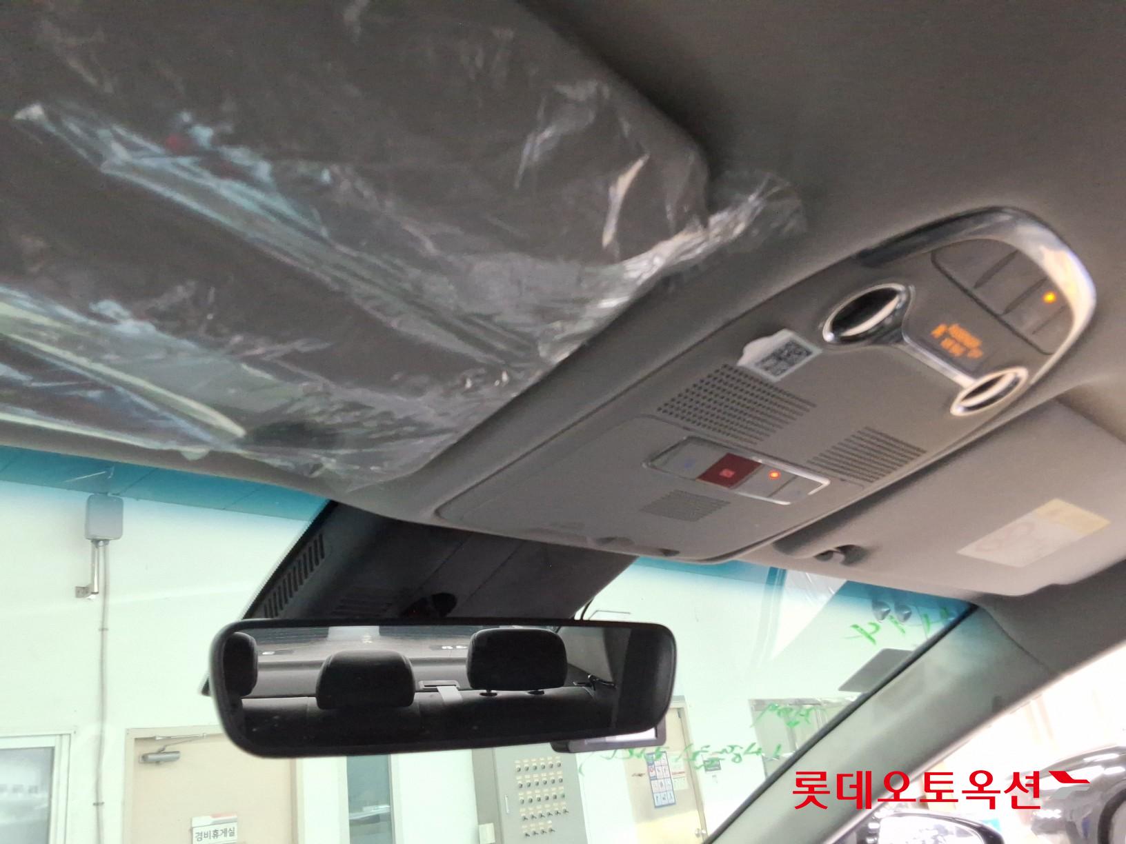 Hyundai Grandeur - 31