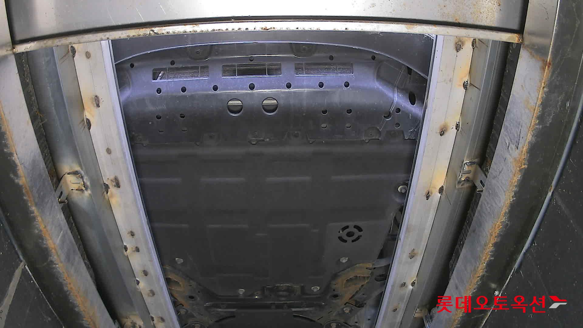 سانج يونج كوراندو إي-موشن - 8