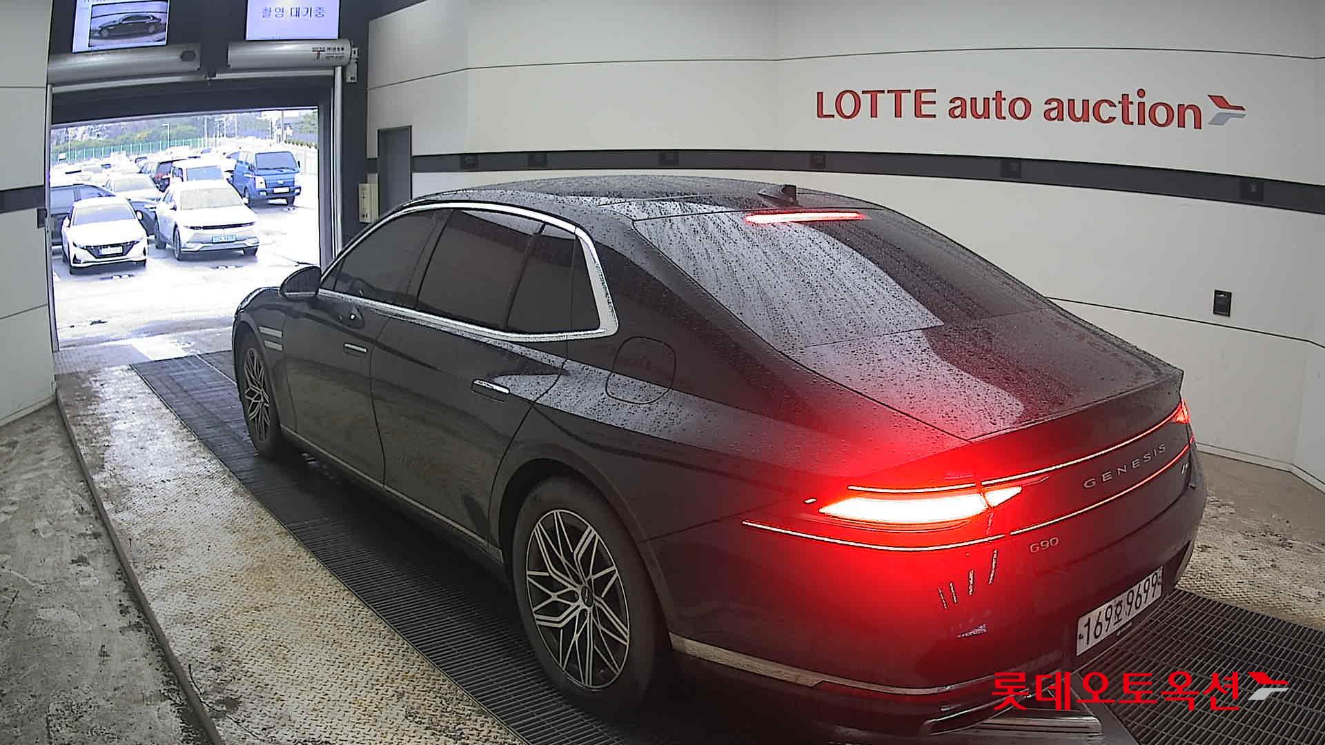 جينيسيس G90 - 4