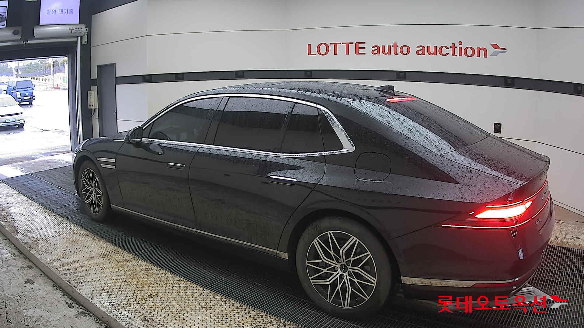 جينيسيس G90 - 15