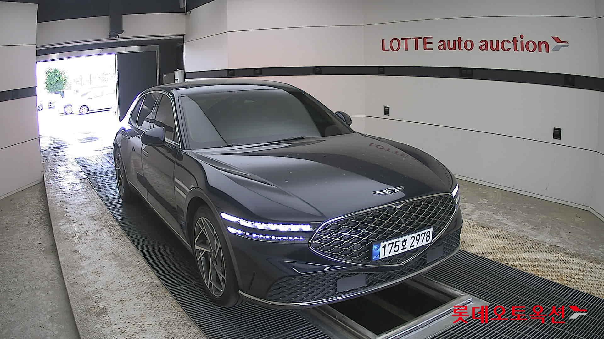 제네시스 G90 - 24