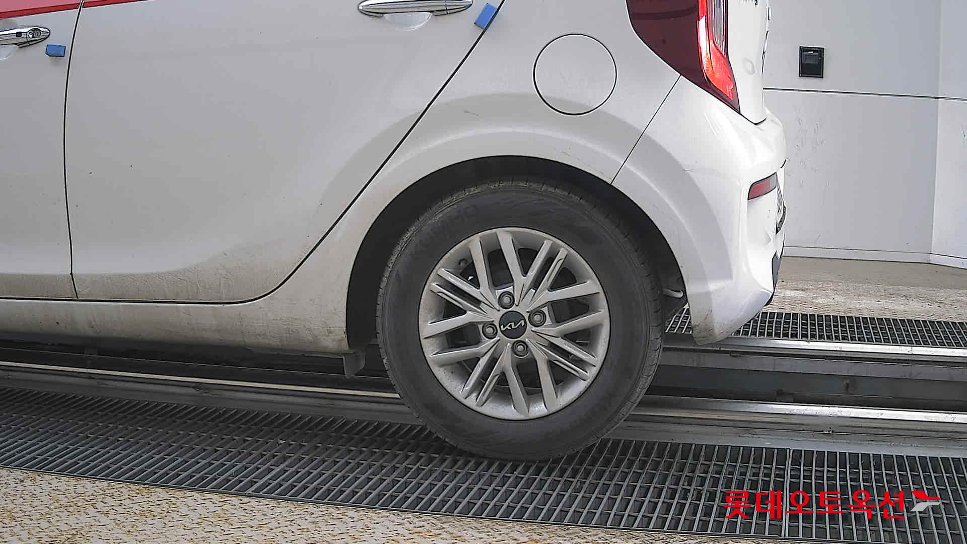 كيا مورنينج 2022 - صورة 26