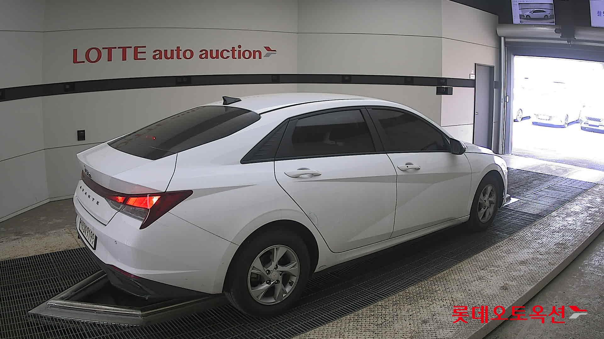 هيونداي إلانترا 2023 - صورة 19