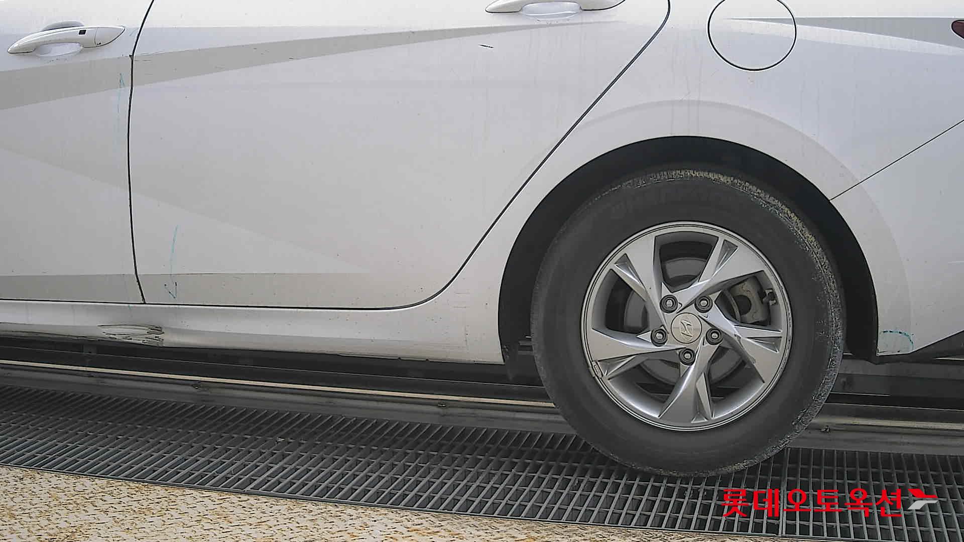 هيونداي إلانترا 2023 - صورة 26