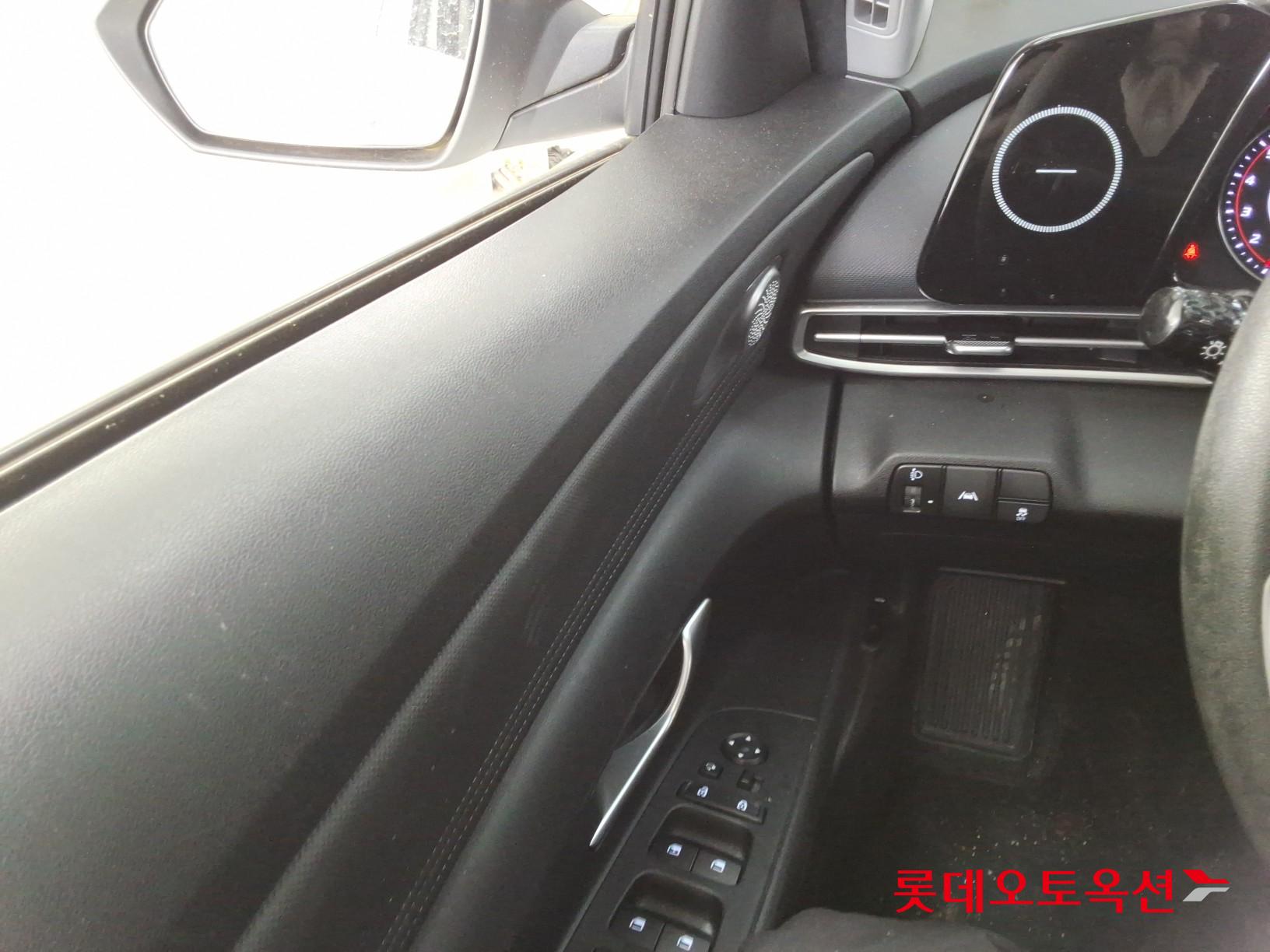 هيونداي إلانترا 2023 - صورة 29