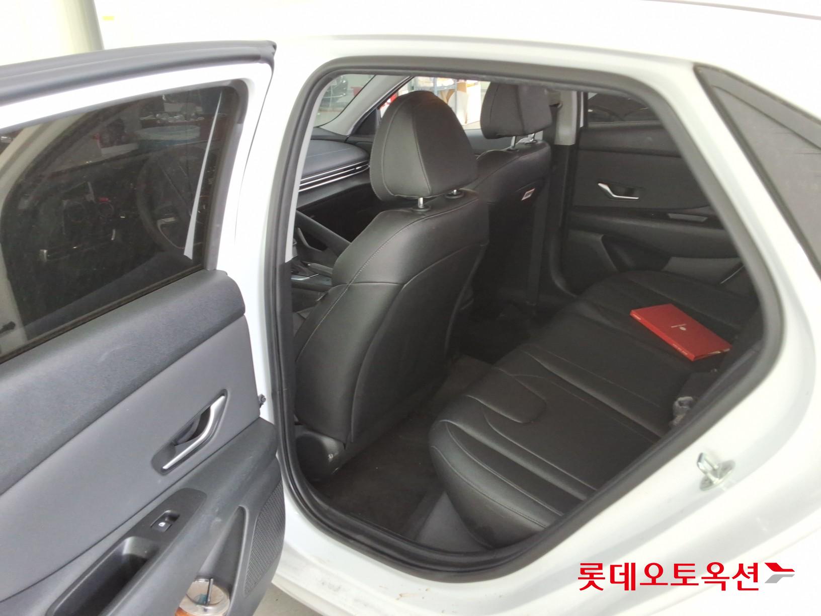 هيونداي إلانترا 2023 - صورة 36