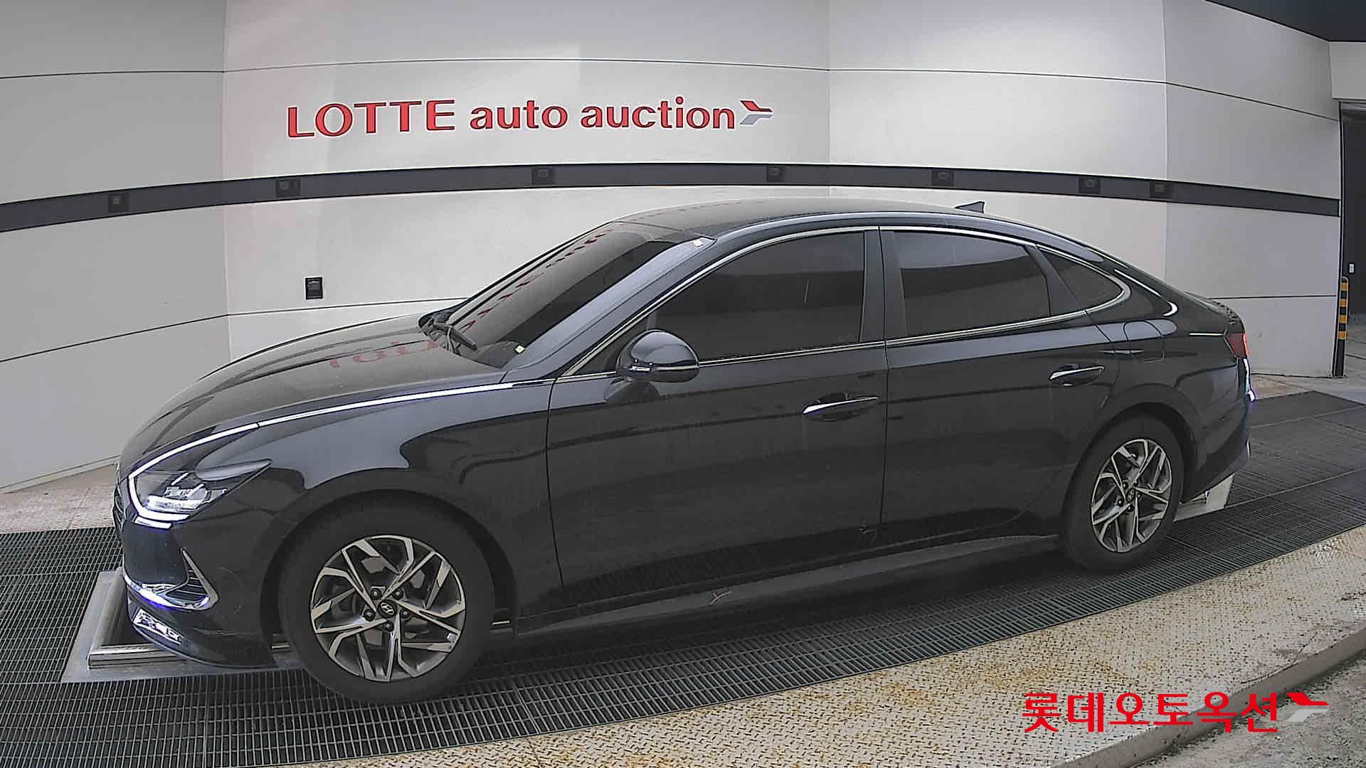 Hyundai Sonata 2021 - Image 12