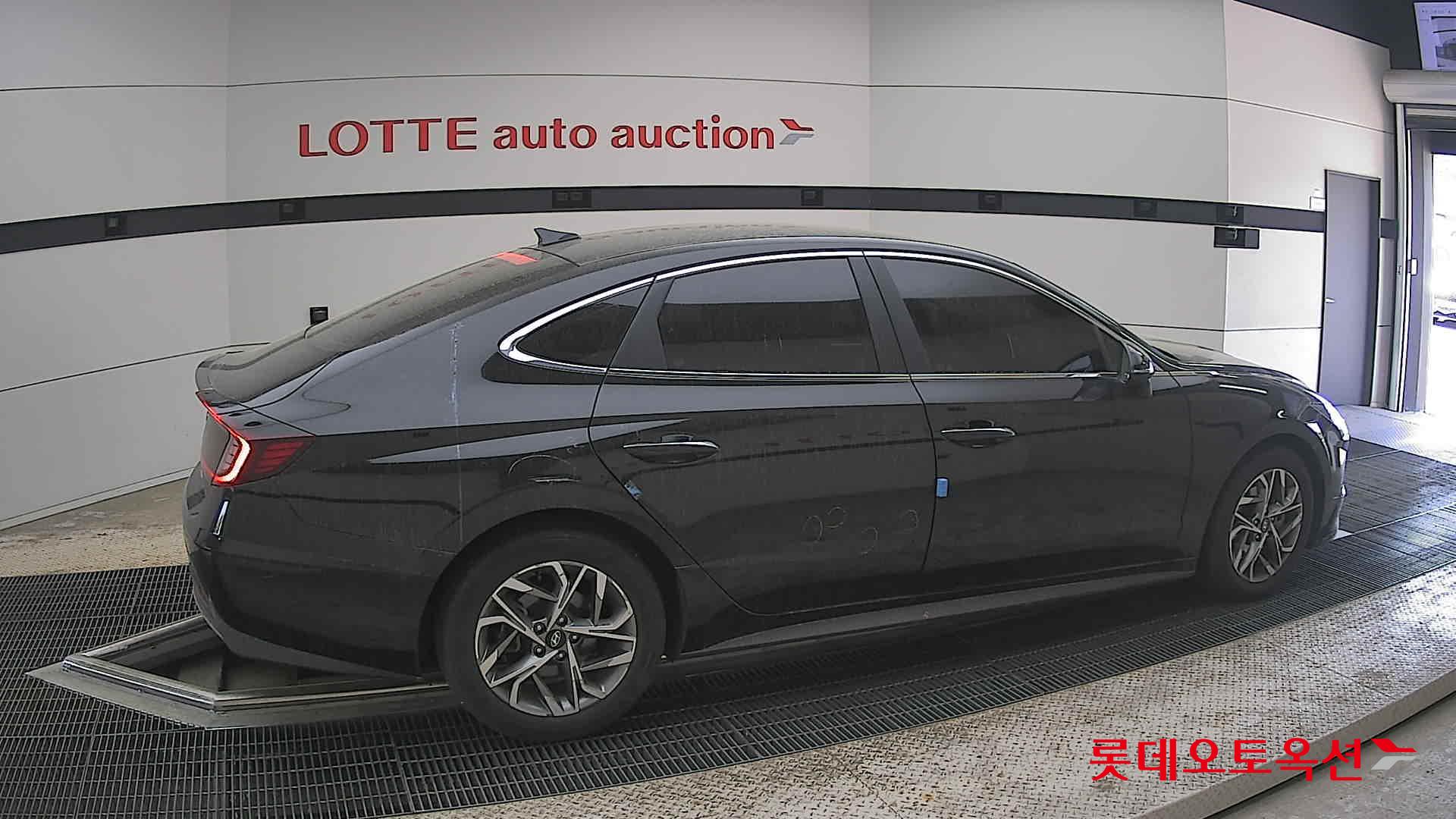 Hyundai Sonata 2021 - Image 20