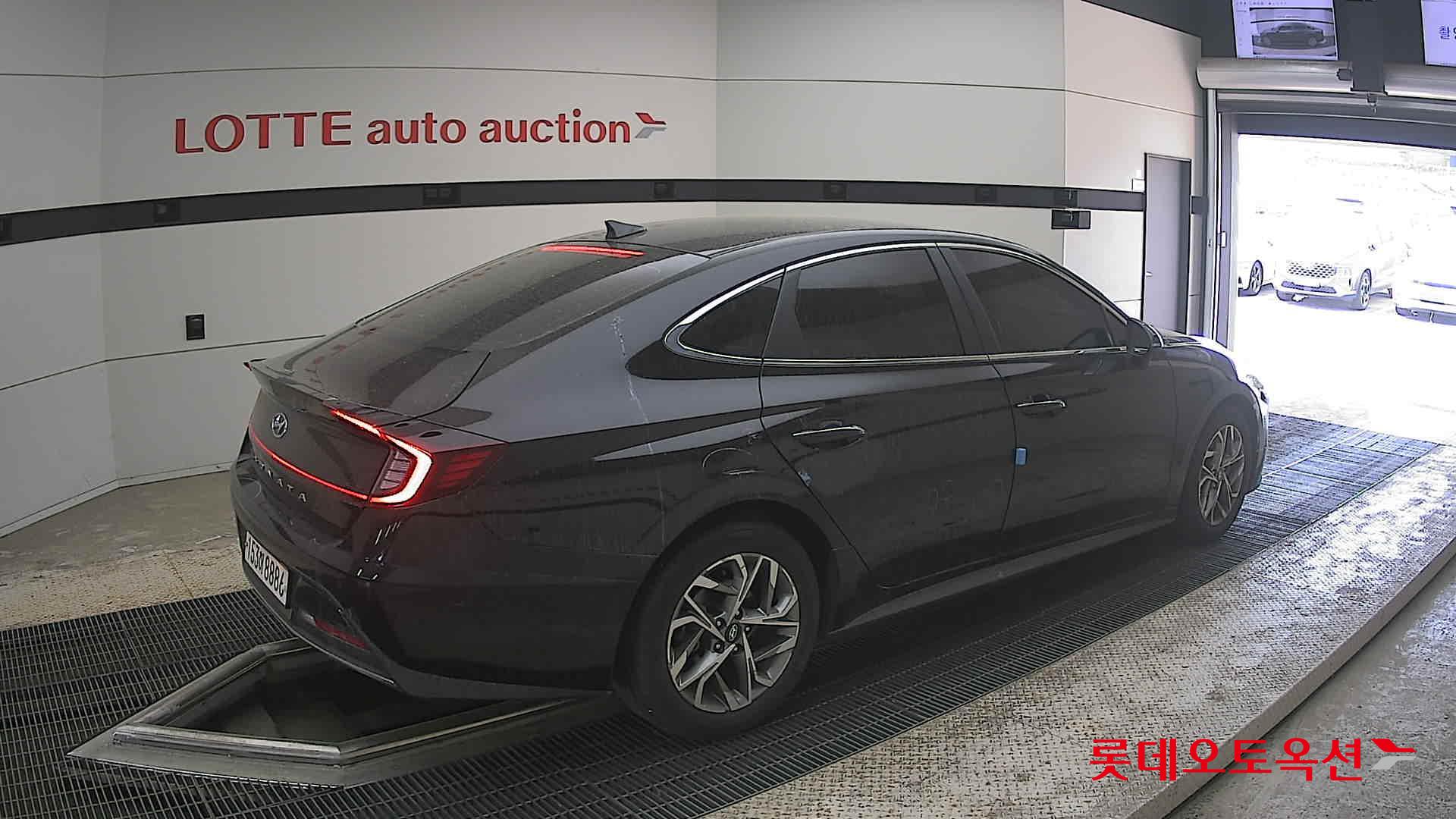 Hyundai Sonata 2021 - Image 19