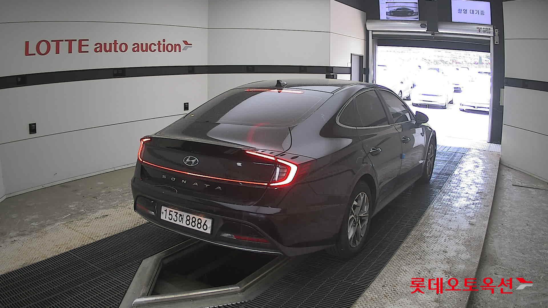 Hyundai Sonata 2021 - Image 18