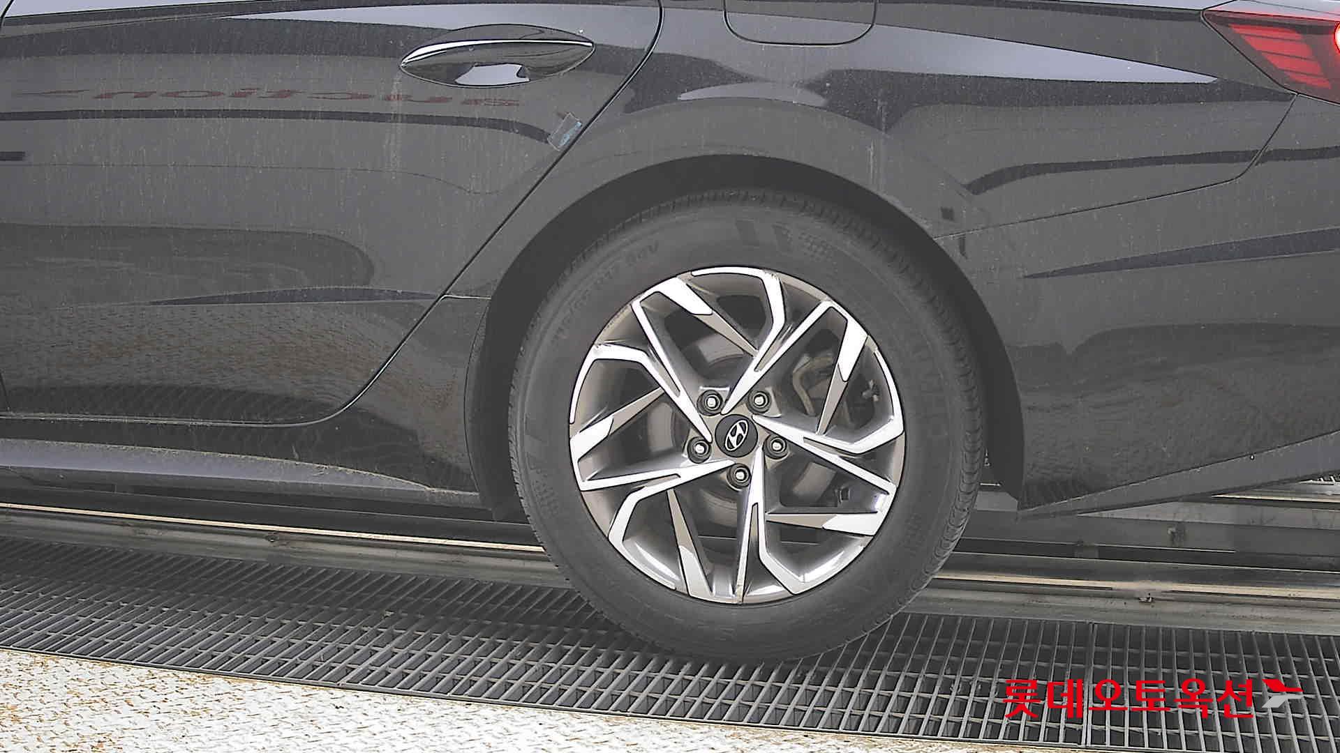 Hyundai Sonata 2021 - Image 26